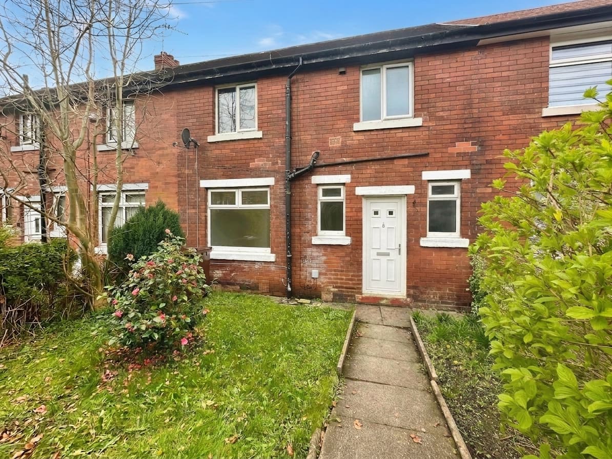 Bradshaw Avenue, Whitefield, M45