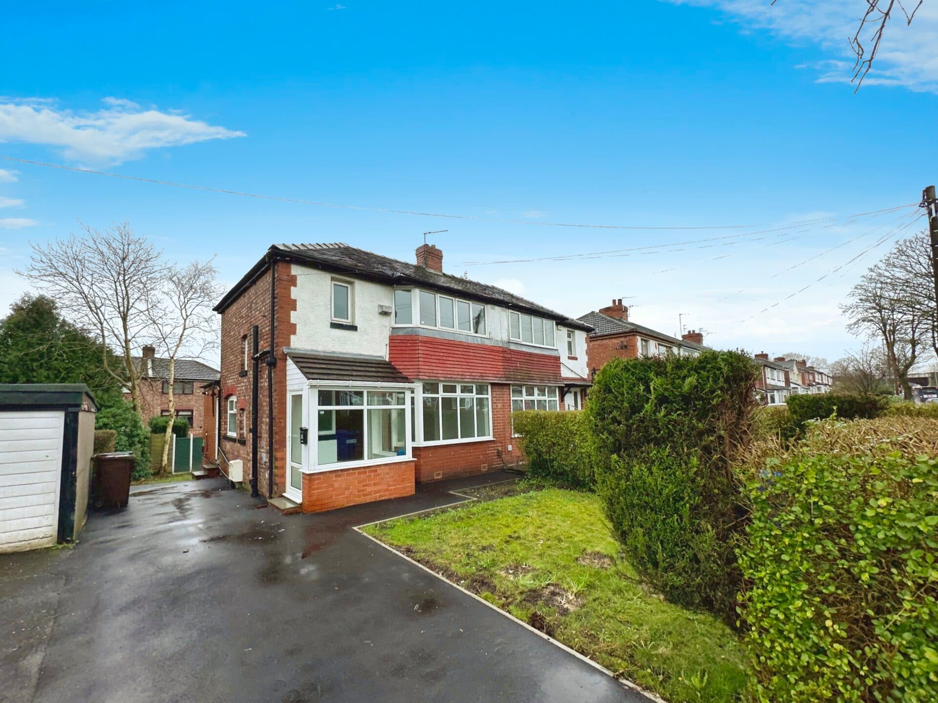 Thatch Leach Lane, Whitefield, M45