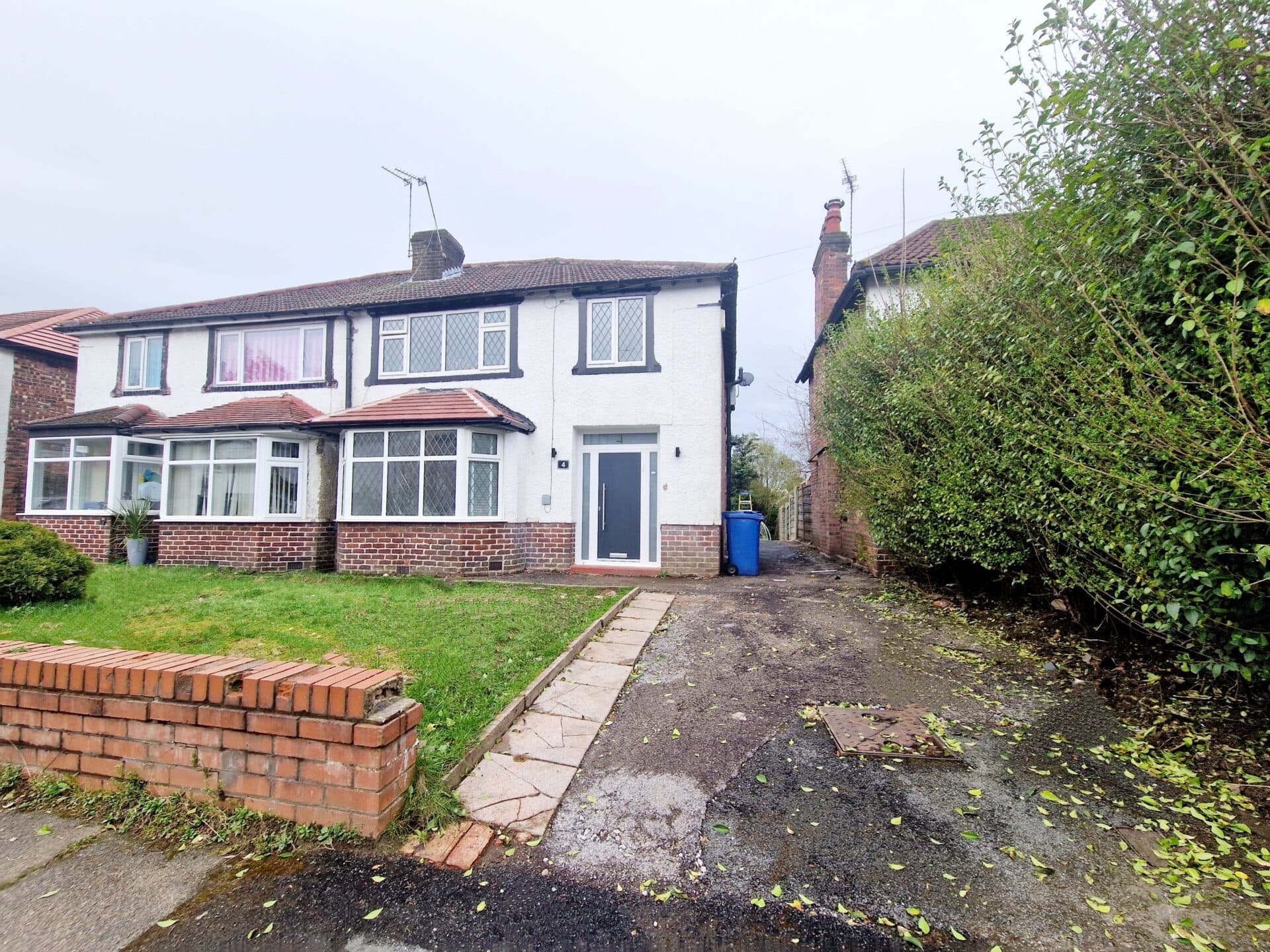 Lancaster Drive, Prestwich, M25