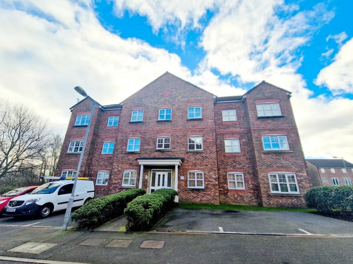 Fernbeck Close, Farnworth, BL4