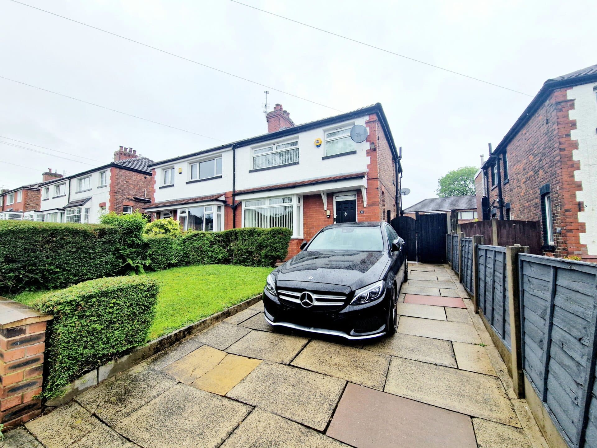 Windsor Avenue, Whitefield, M45