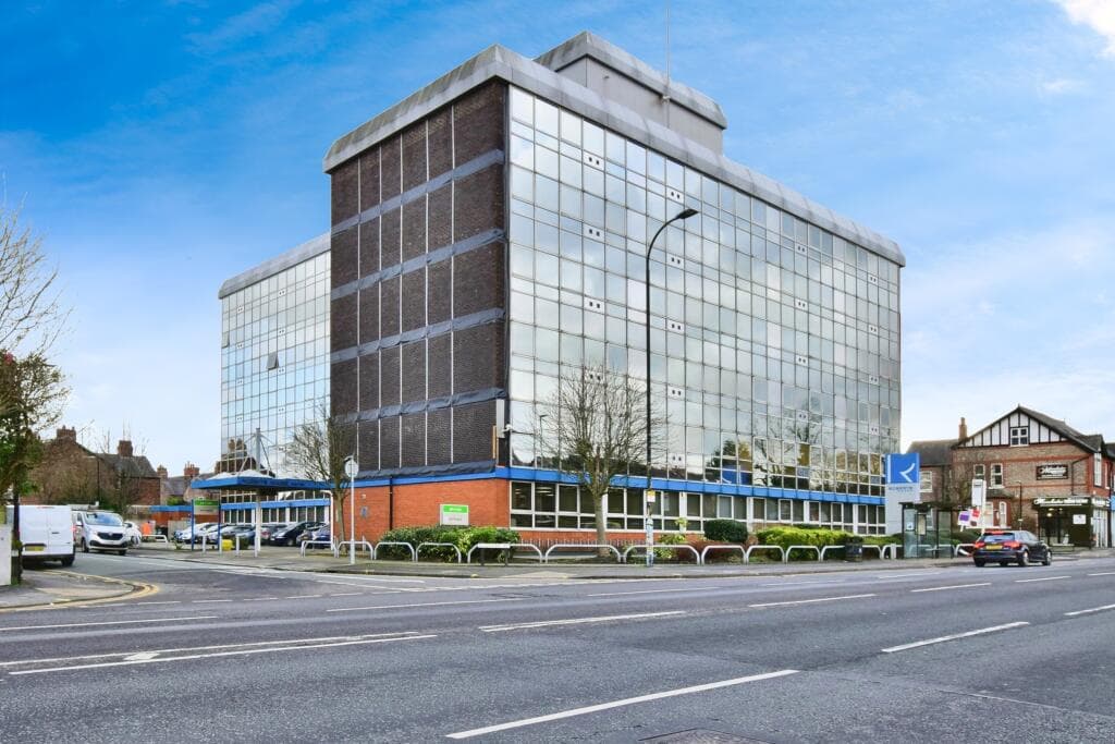 Manchester Road, Roberts House, WA14