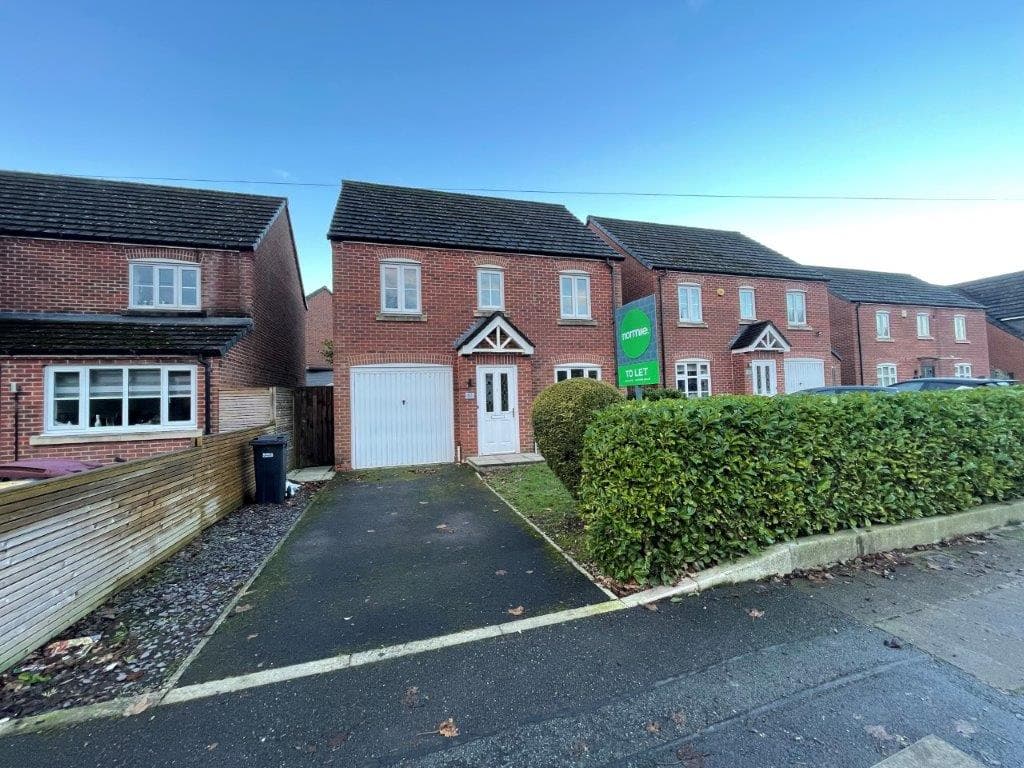 Masefield Road, Little Lever, BL3