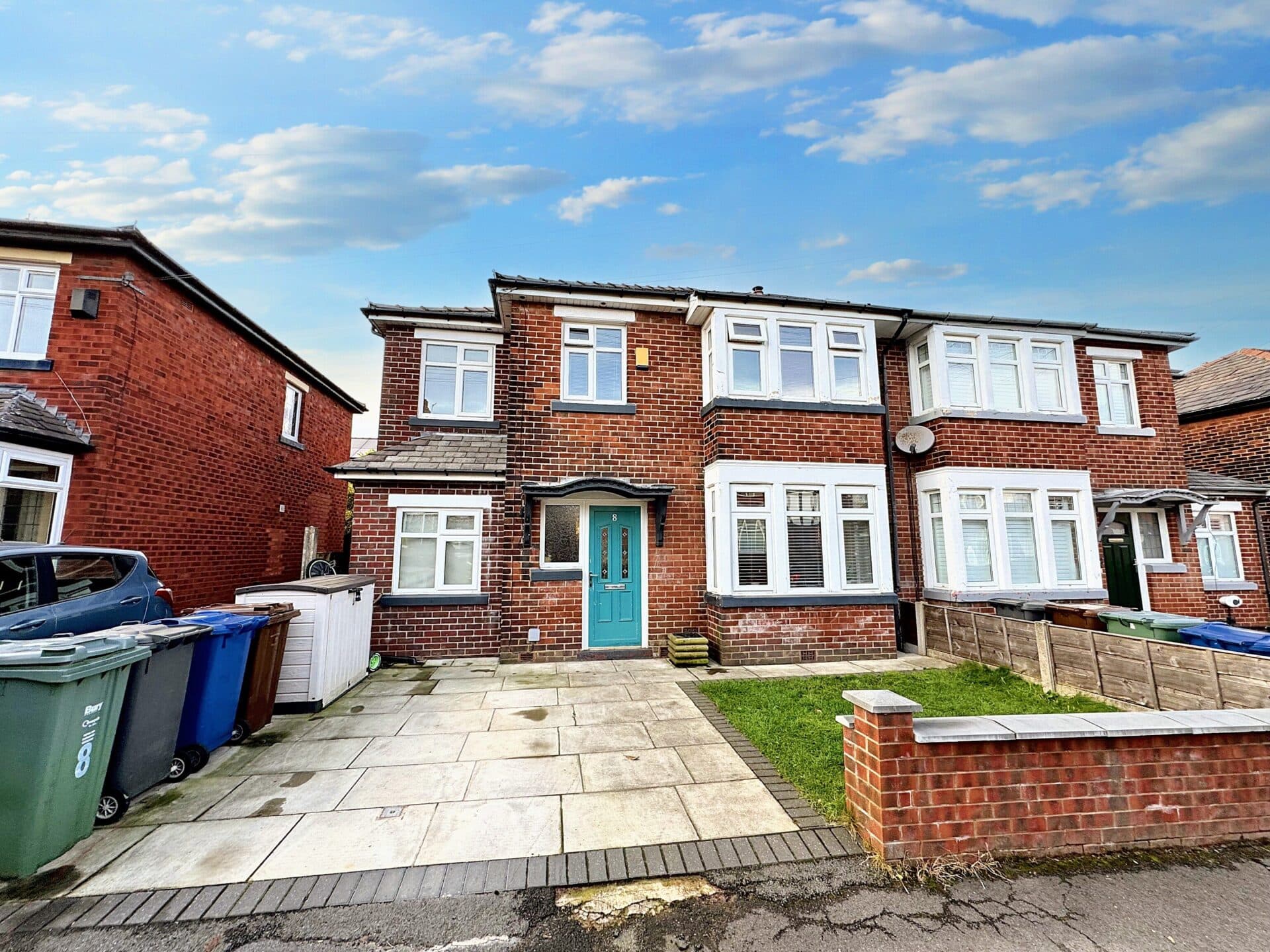 Westbourne Avenue, Whitefield, M45