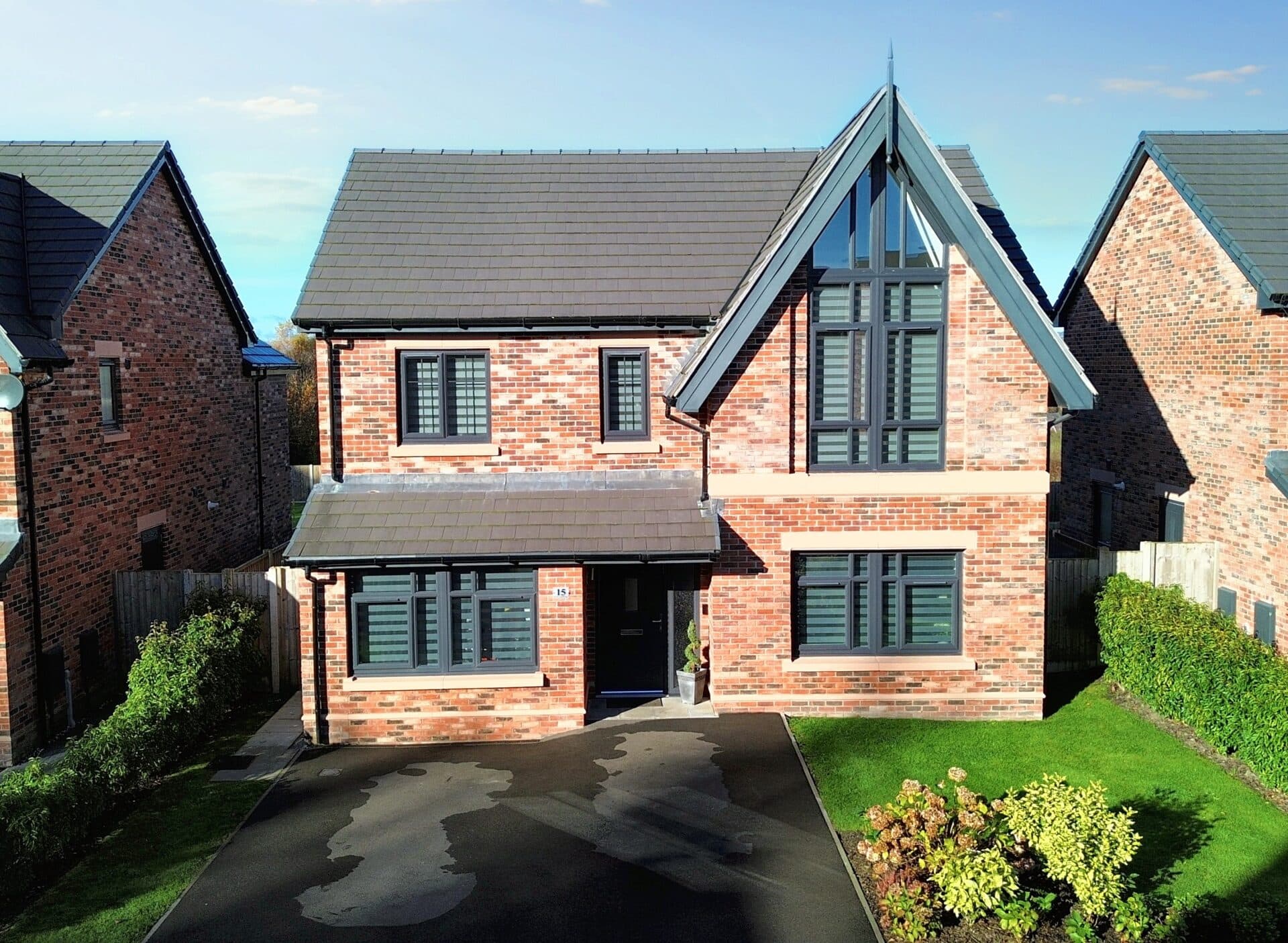 Holcombe Grove, Whitefield, M26