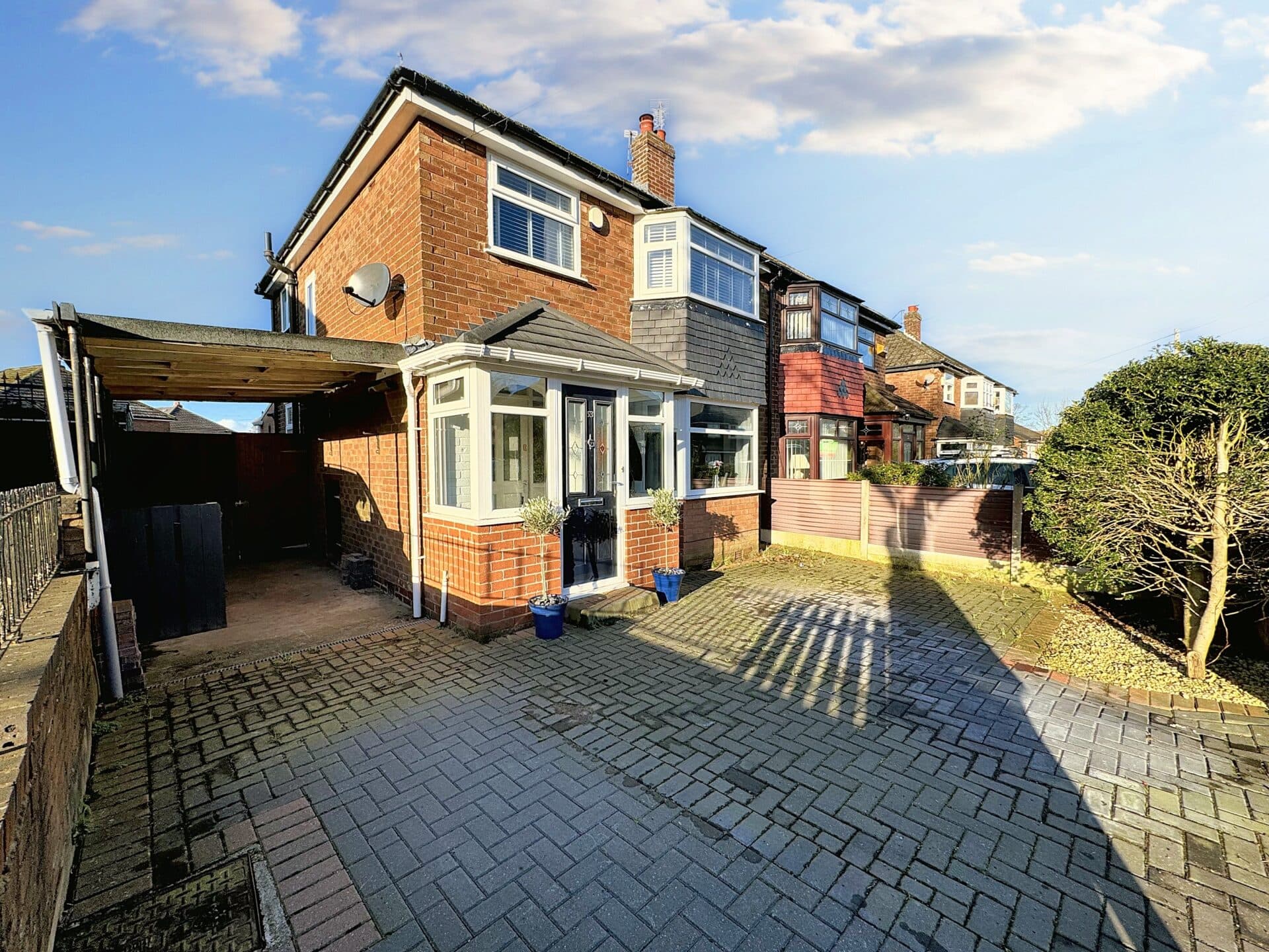 Kenmore Road, Whitefield, M45