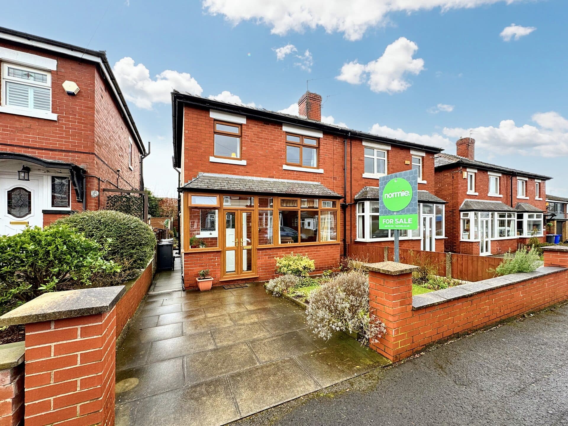 Cromwell Road, Whitefield, M45