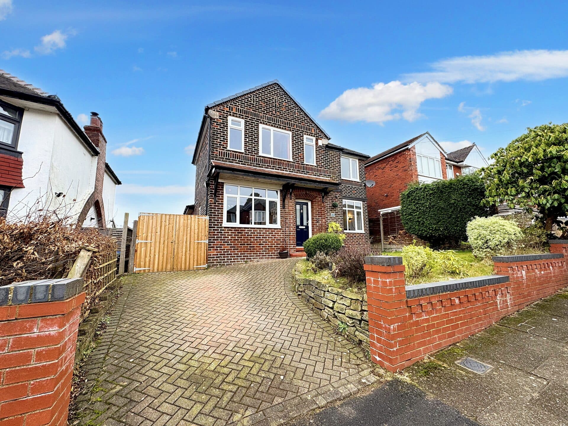 Sandy Meade, Prestwich, M25