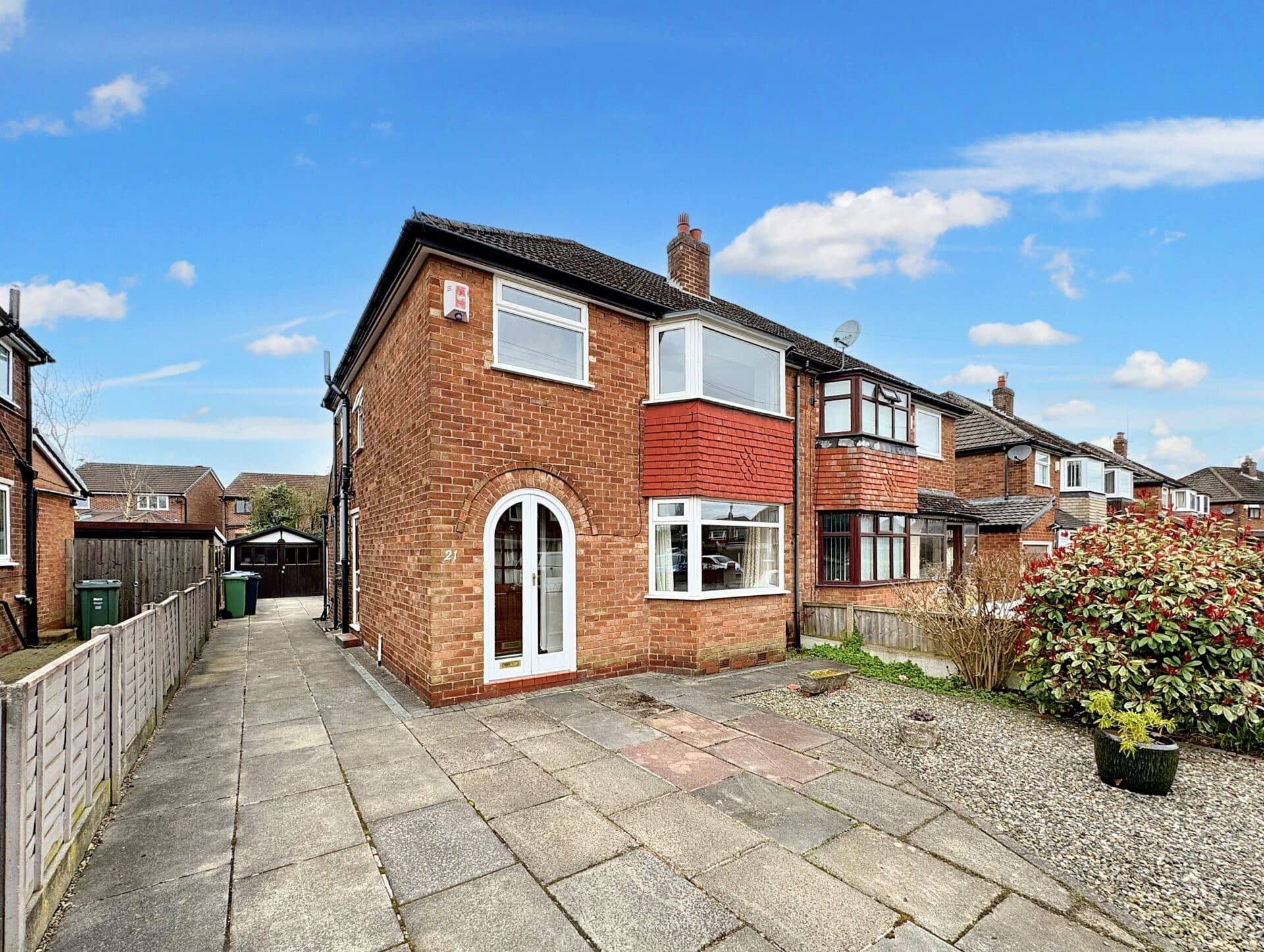 Brook Drive, Whitefield, M45