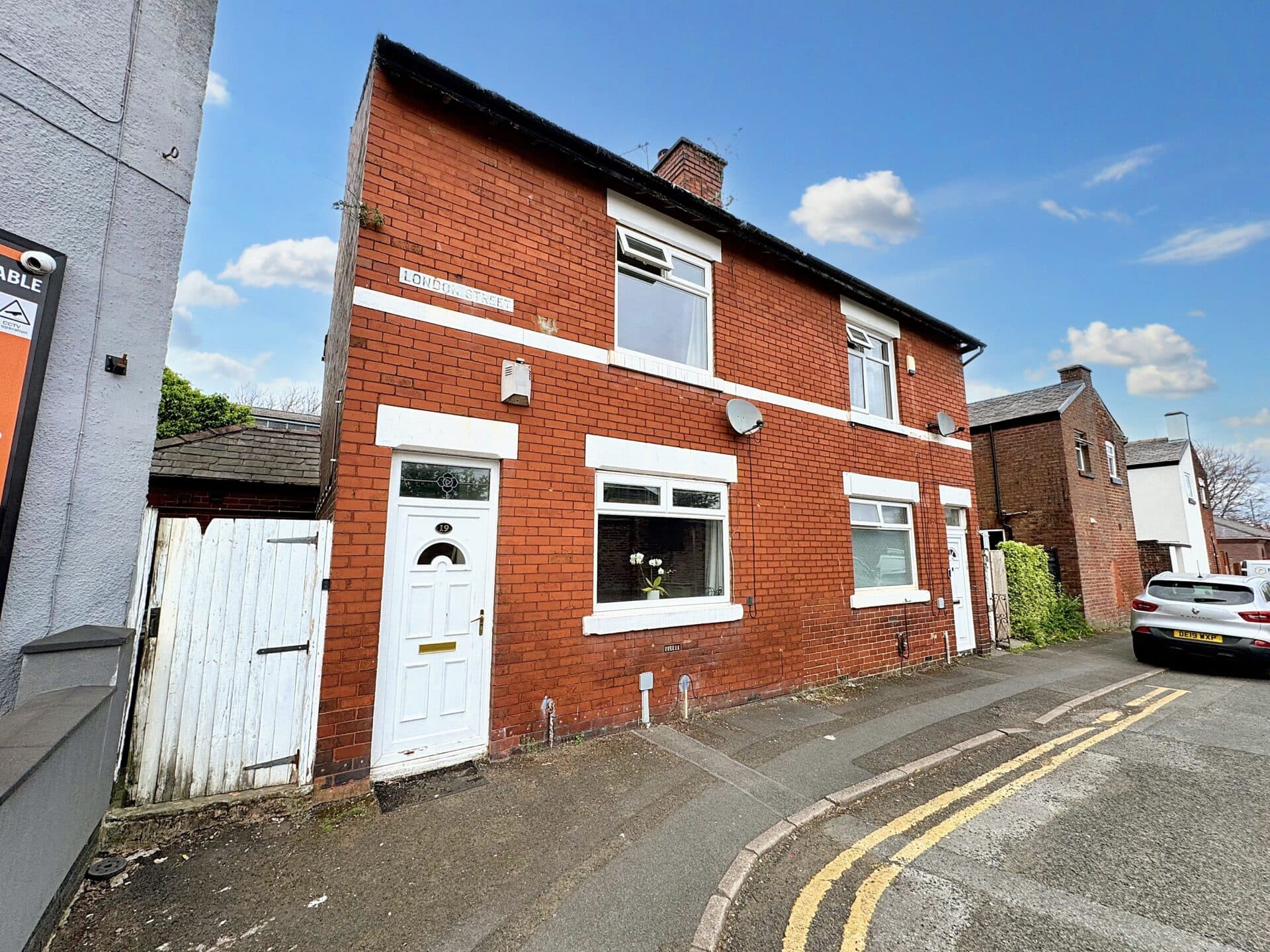 London Street, Whitefield, M45