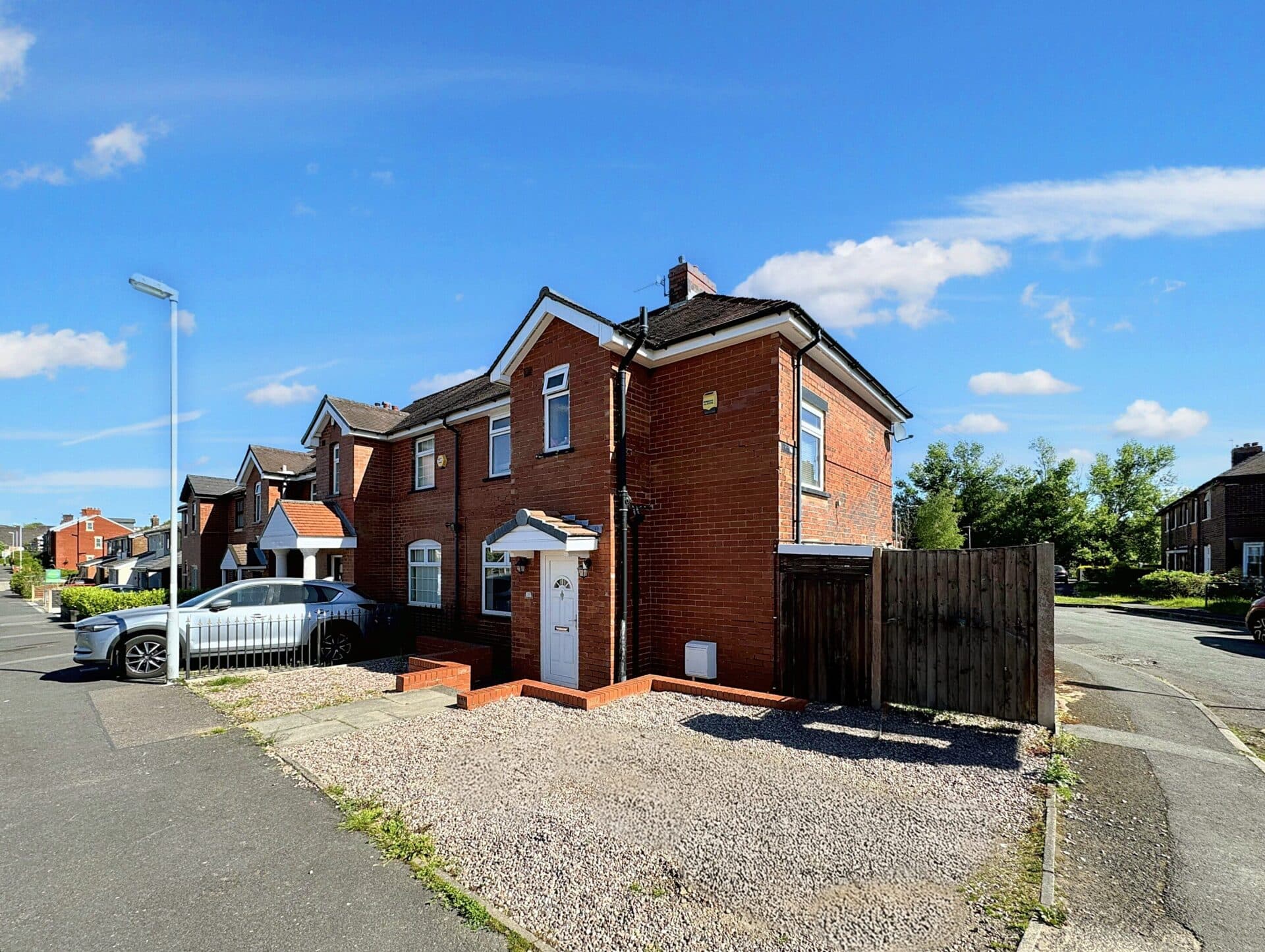 Park Lane, Whitefield, M45