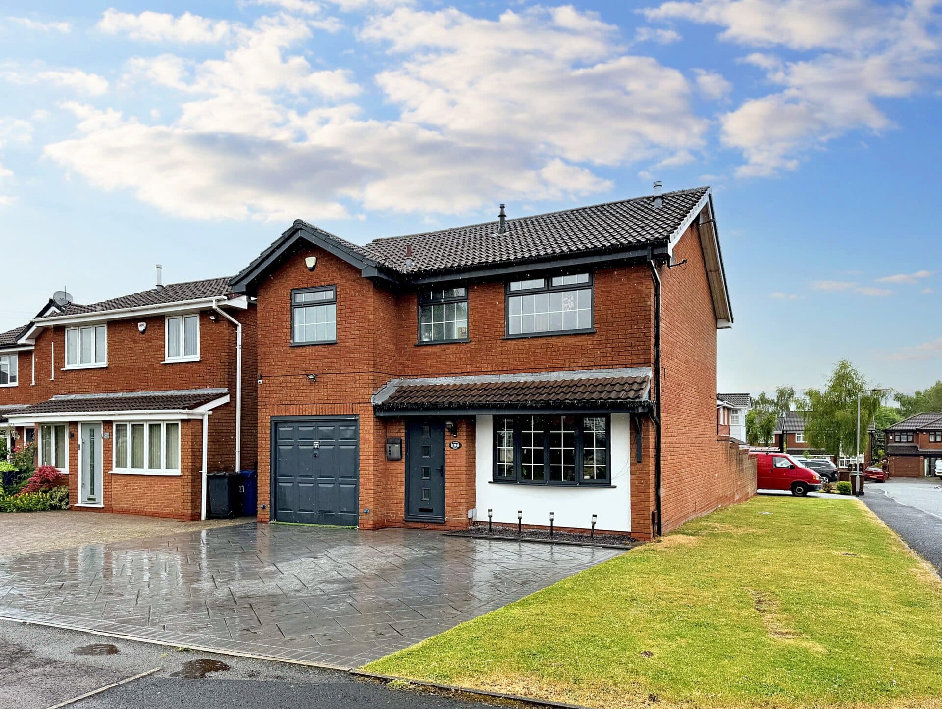 St. Josephs Avenue, Whitefield, M45