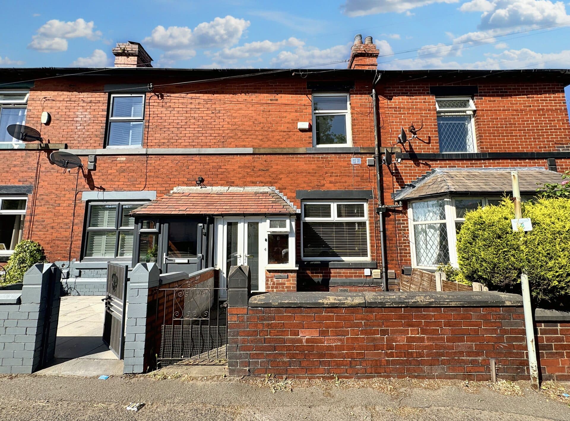 Higher Lane, Whitefield, M45