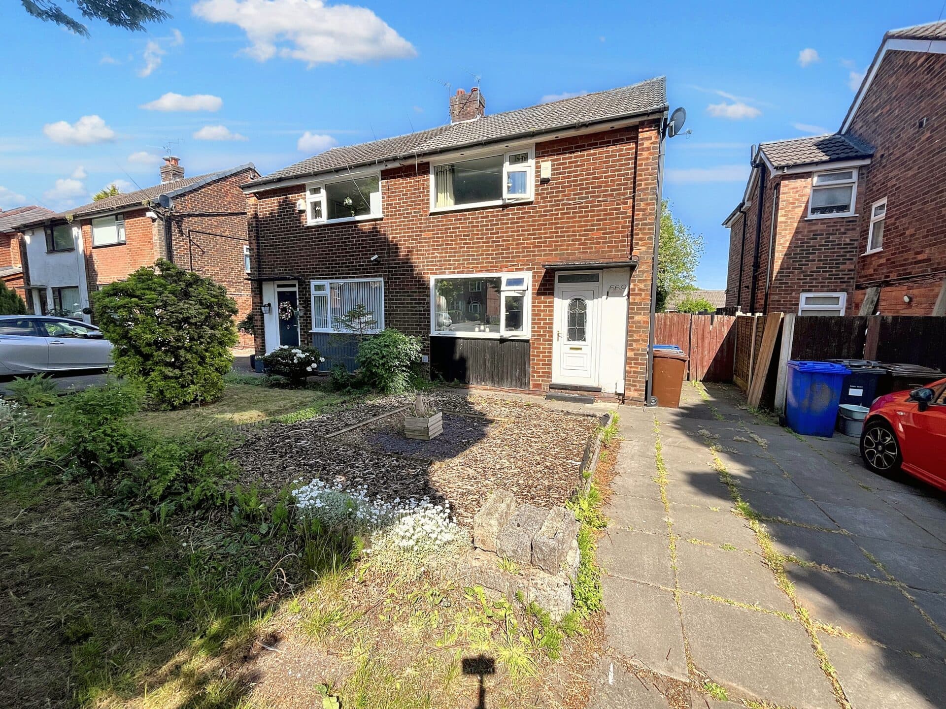 Manchester Road, Bury, BL9