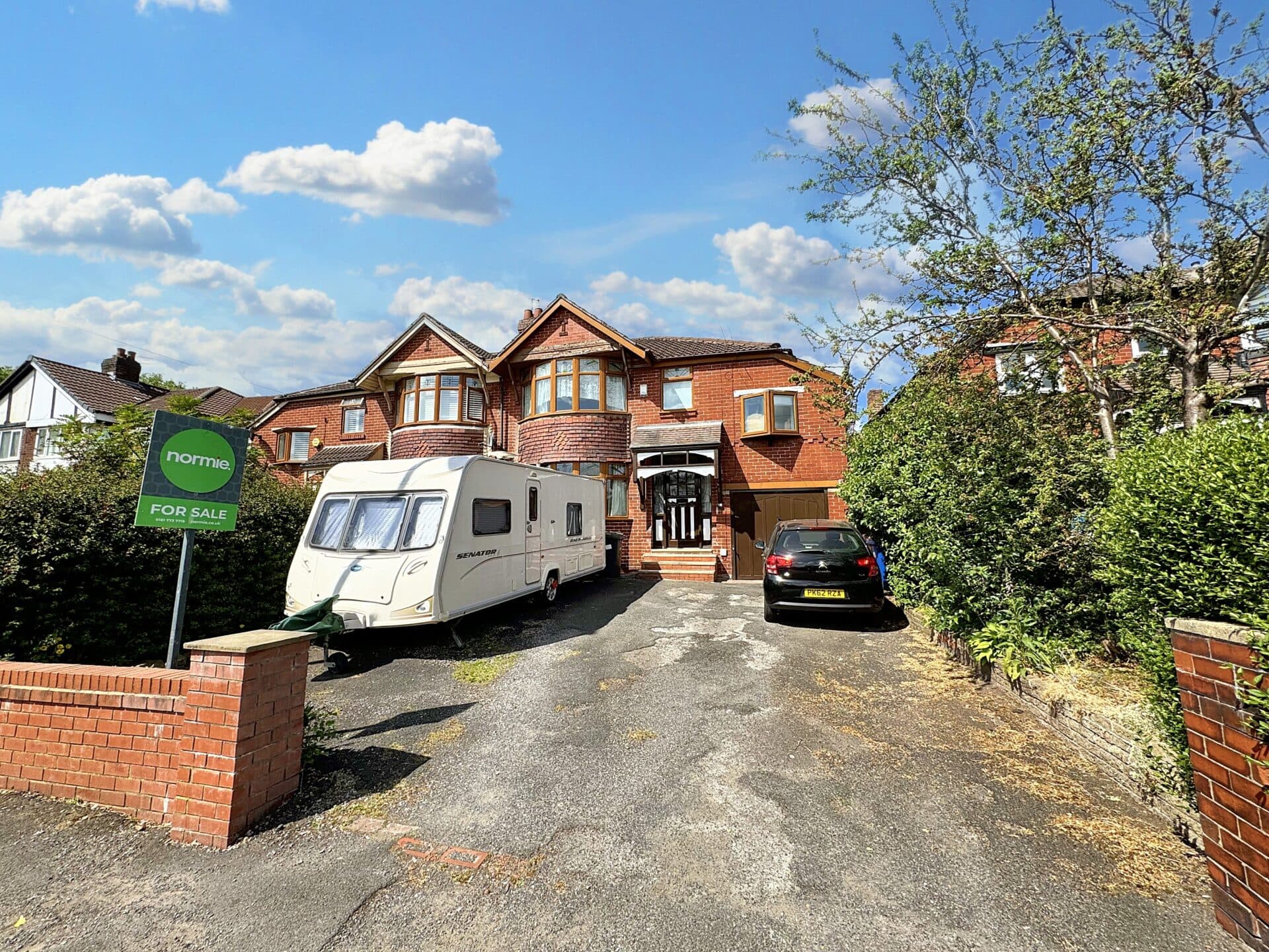 Heywood Road, Prestwich, M25