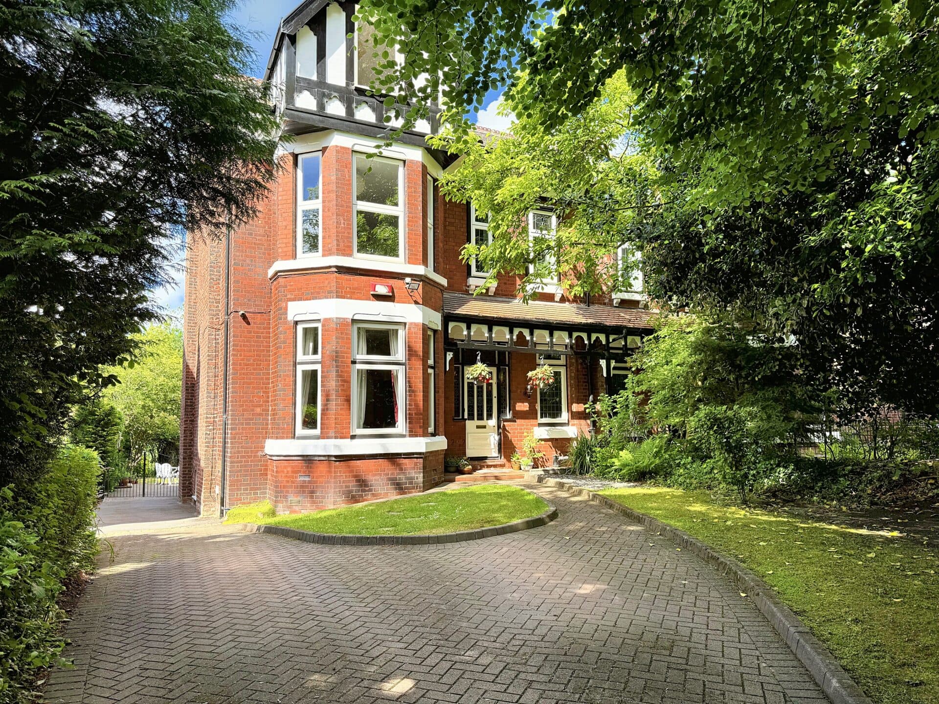 Prestwich Park Road South, Prestwich, M25