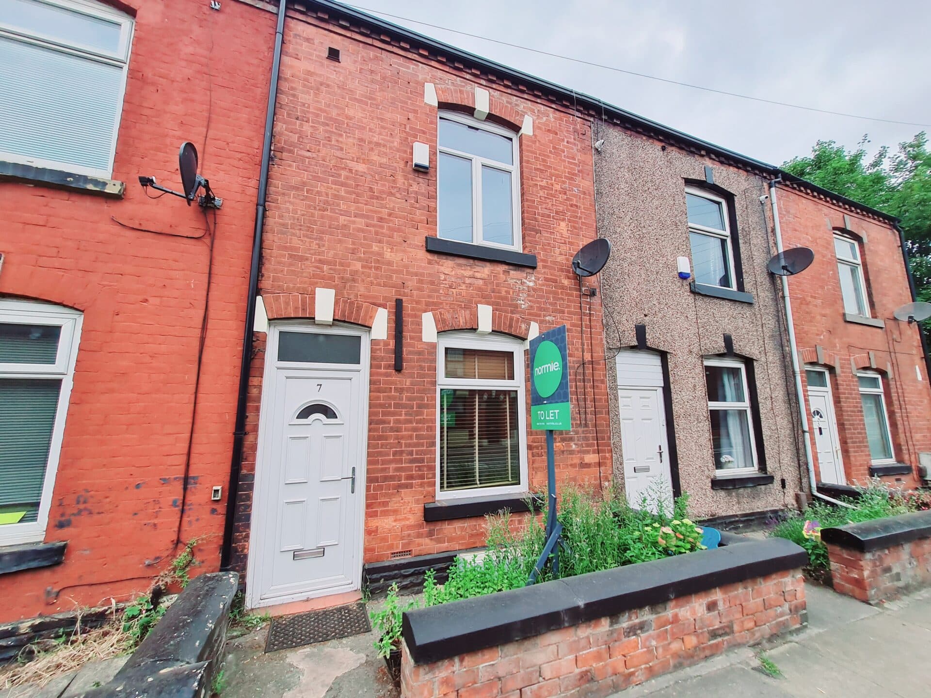 Victoria Road, Dukinfield, SK16