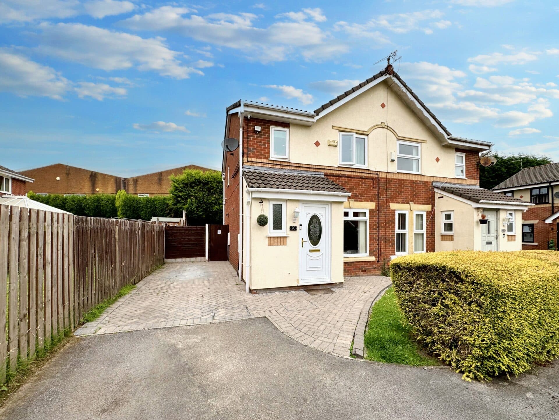Waterdale Drive, Whitefield, M45