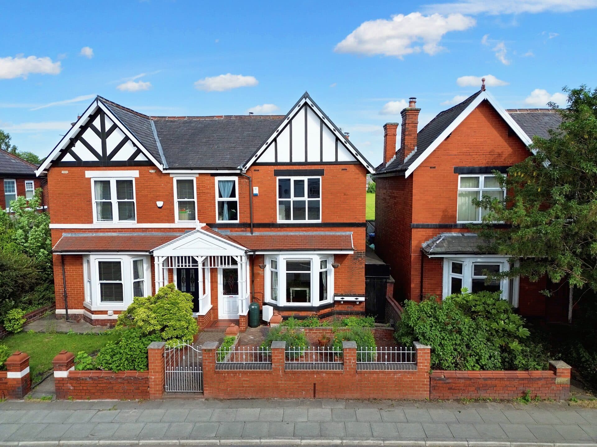 Bury New Road, Whitefield, M45