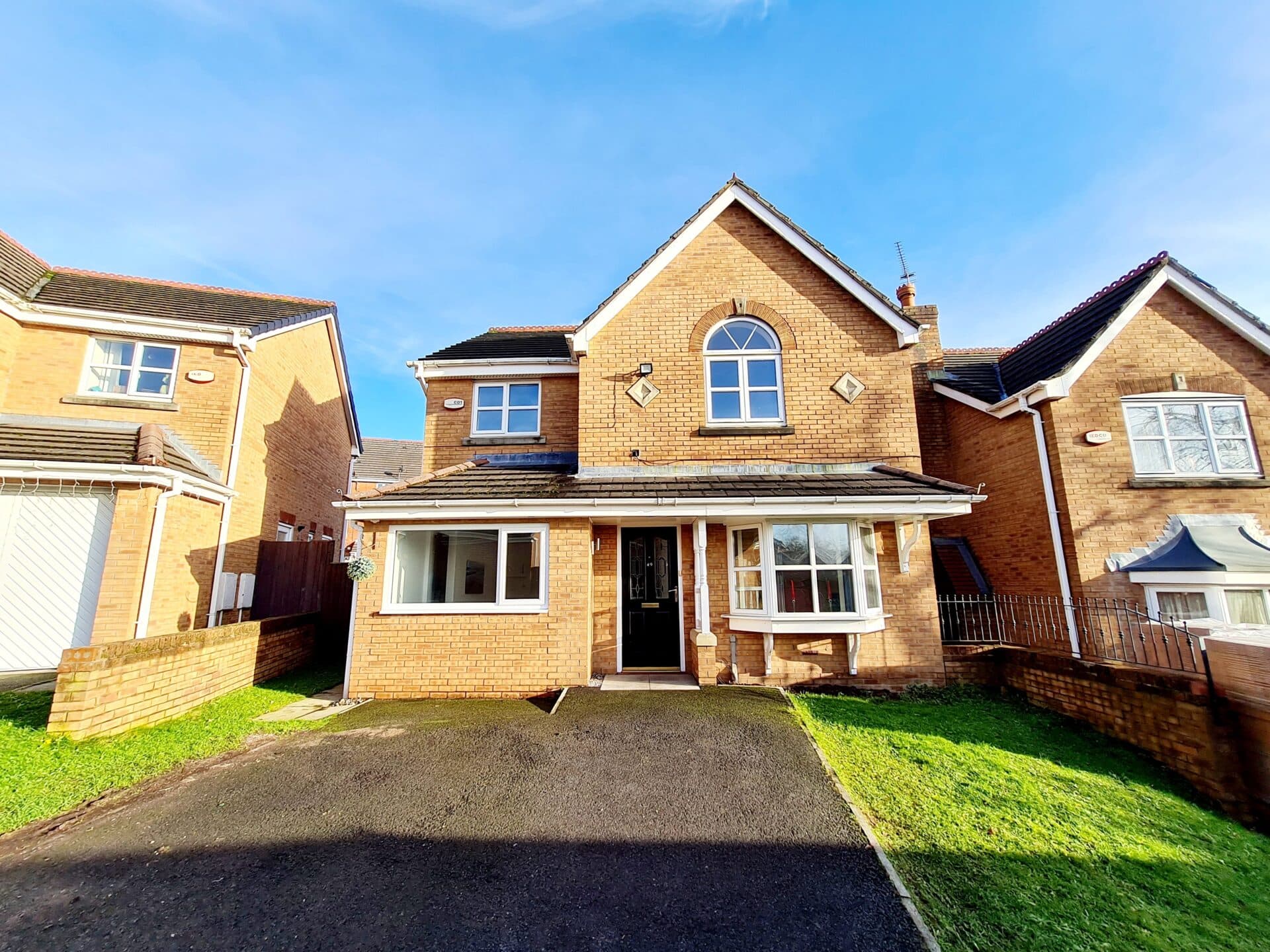 Hutchinson Way, Radcliffe, M26
