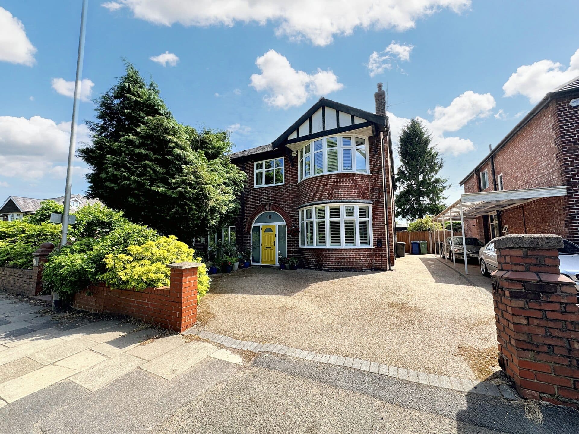 Scholes Lane, Prestwich, M25