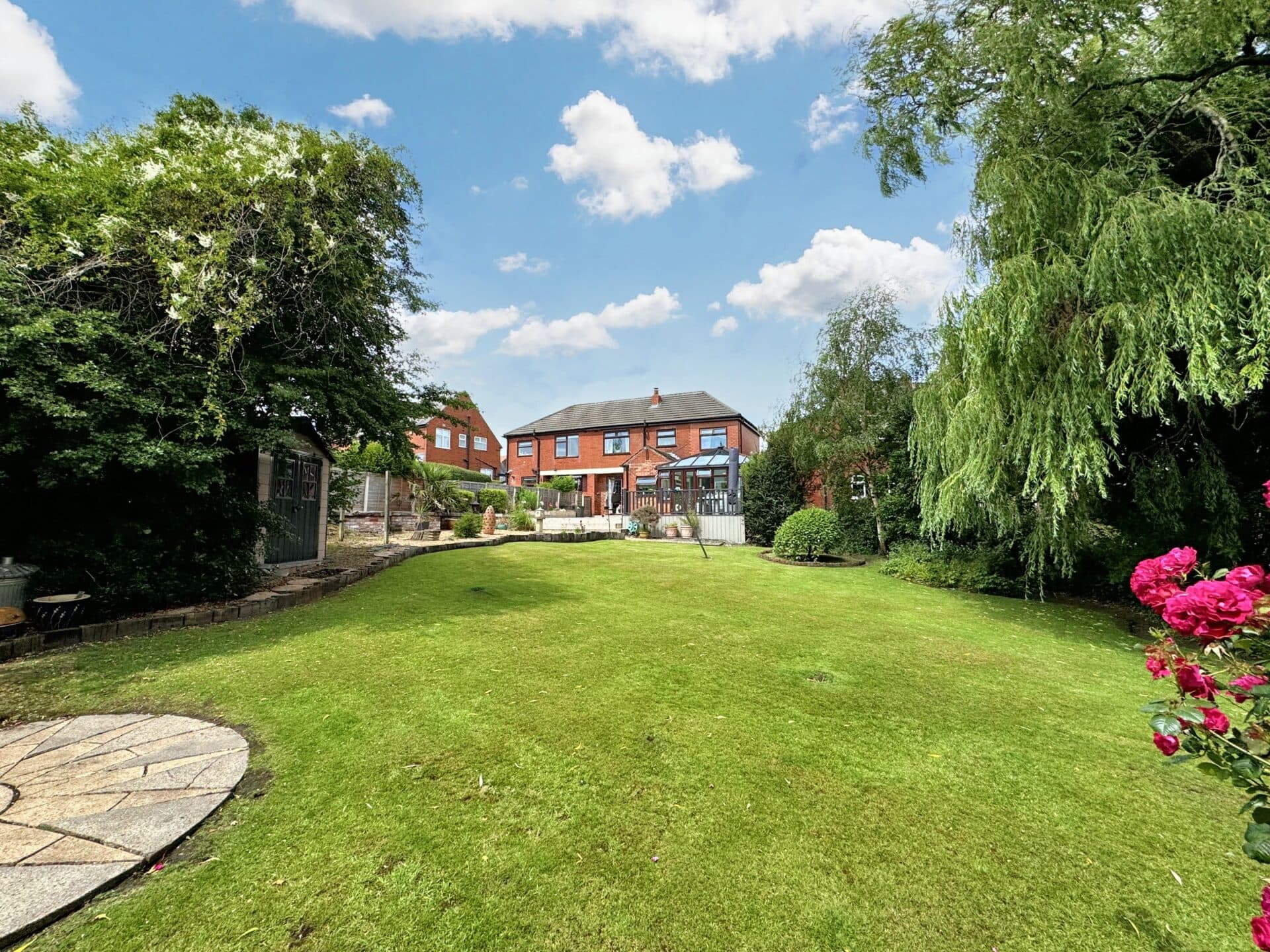 Hillcrest Road, Prestwich, M25