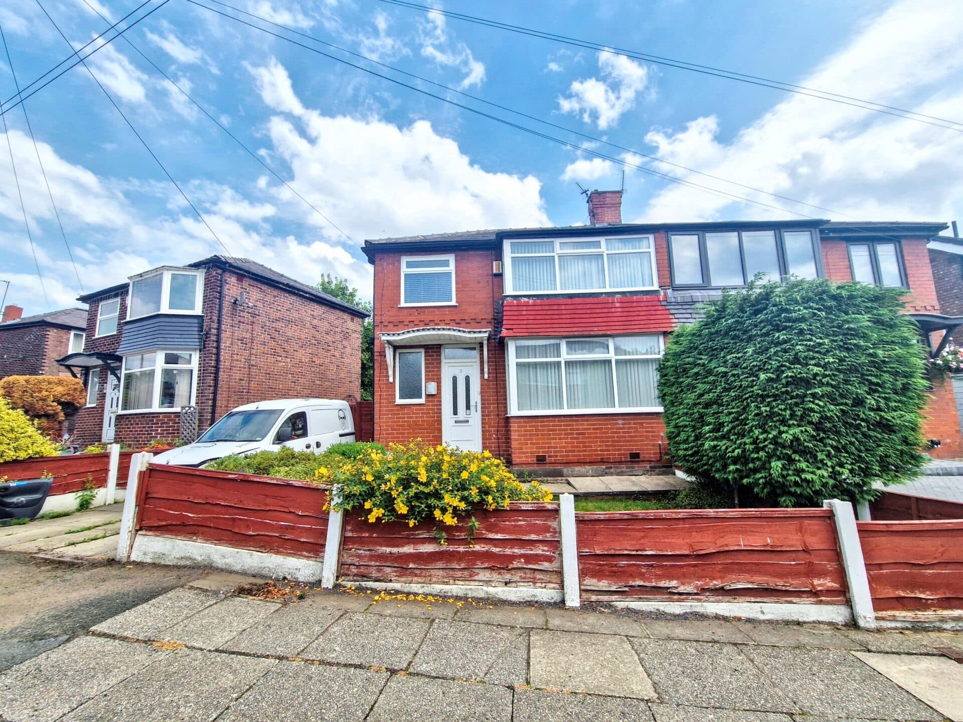 Holyrood Road, Prestwich, M25