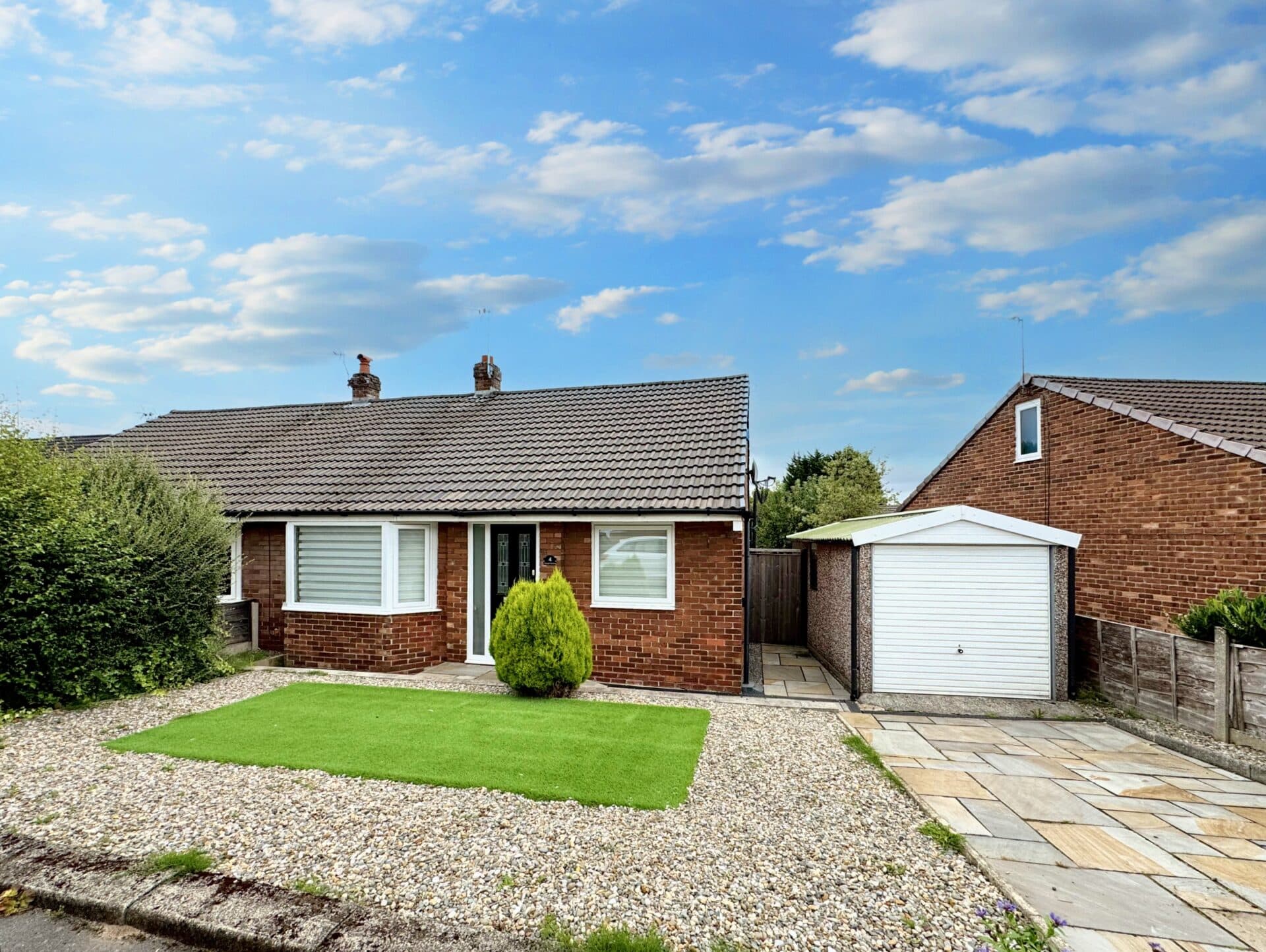 Wood Grove, Whitefield, M45