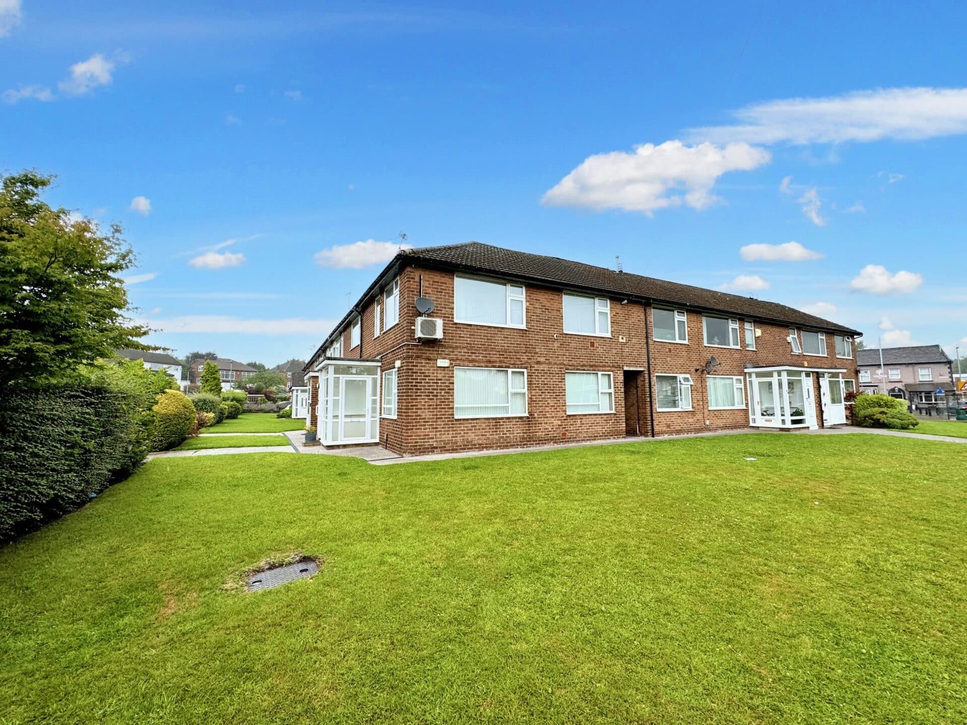 Hawkstone Avenue, Whitefield, M45