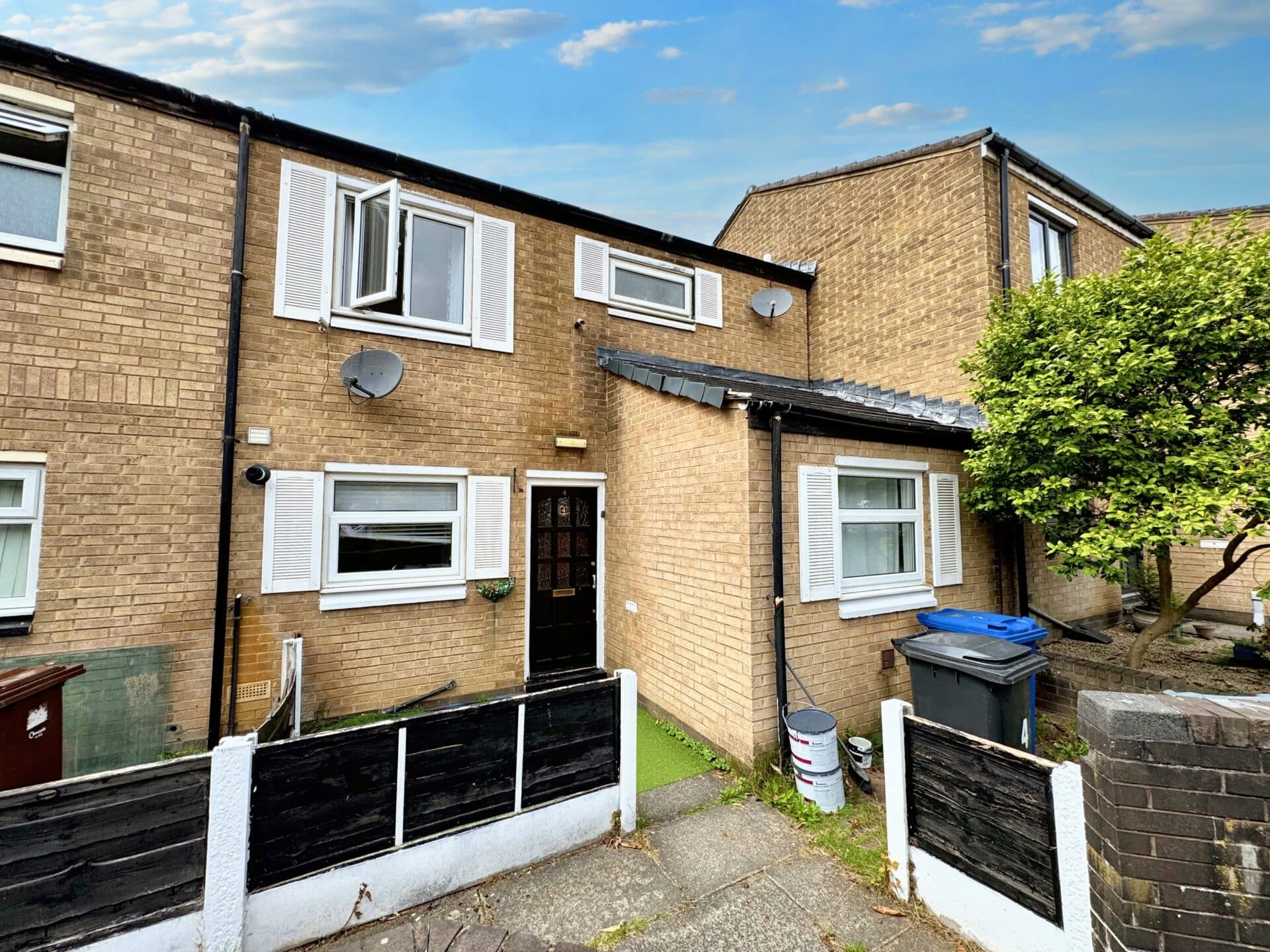 Phillips Place, Whitefield, M45