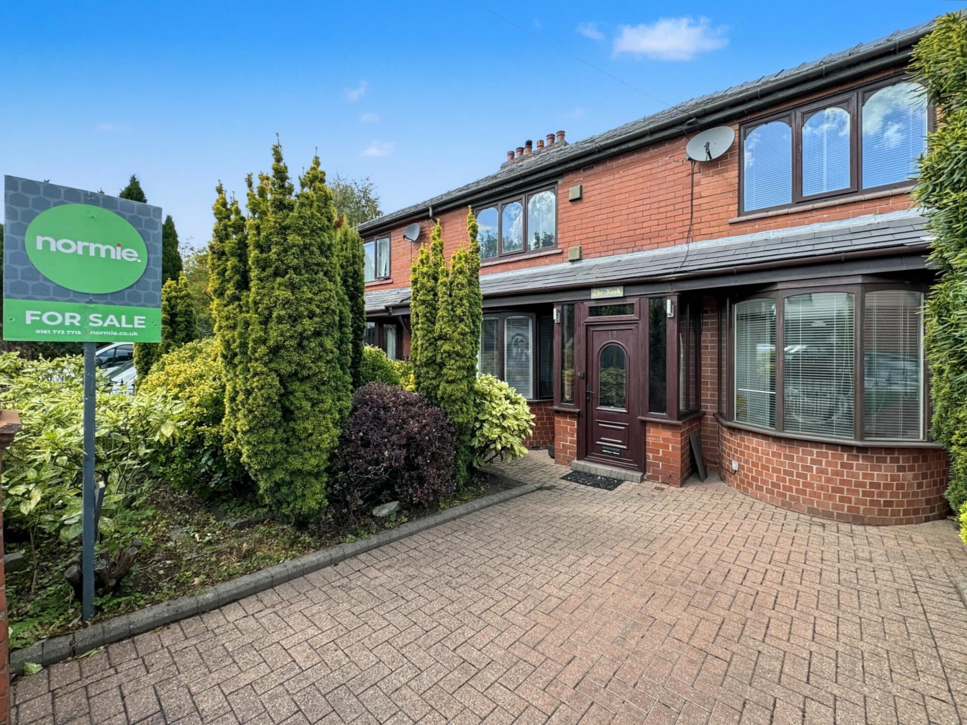 Simister Lane, Prestwich, M25
