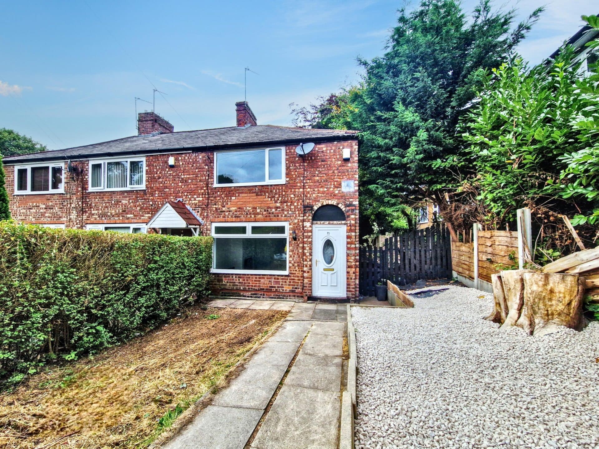 Ostrich Lane, Prestwich, M25