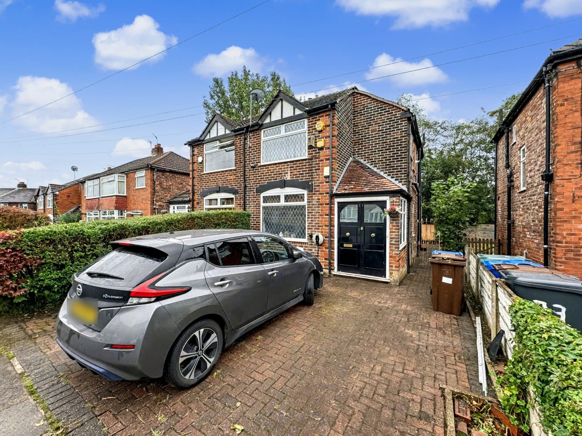 Edgeware Avenue, Prestwich, M25