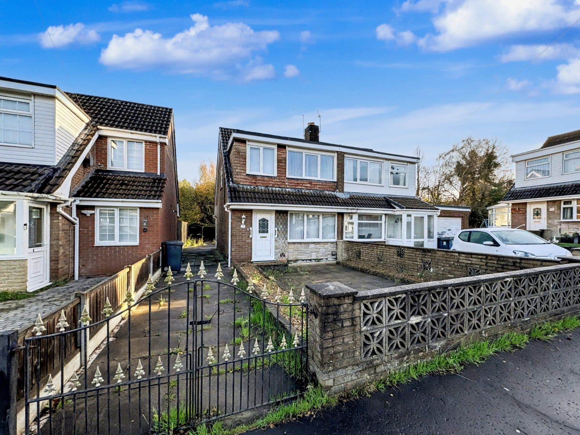 Nuttall Avenue, Whitefield, M45