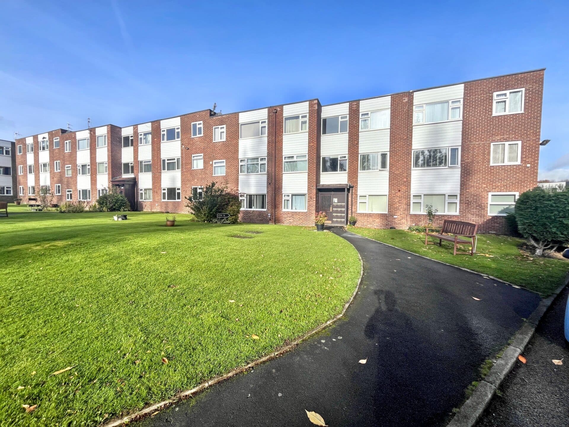 Pole Lane, Bury, BL9