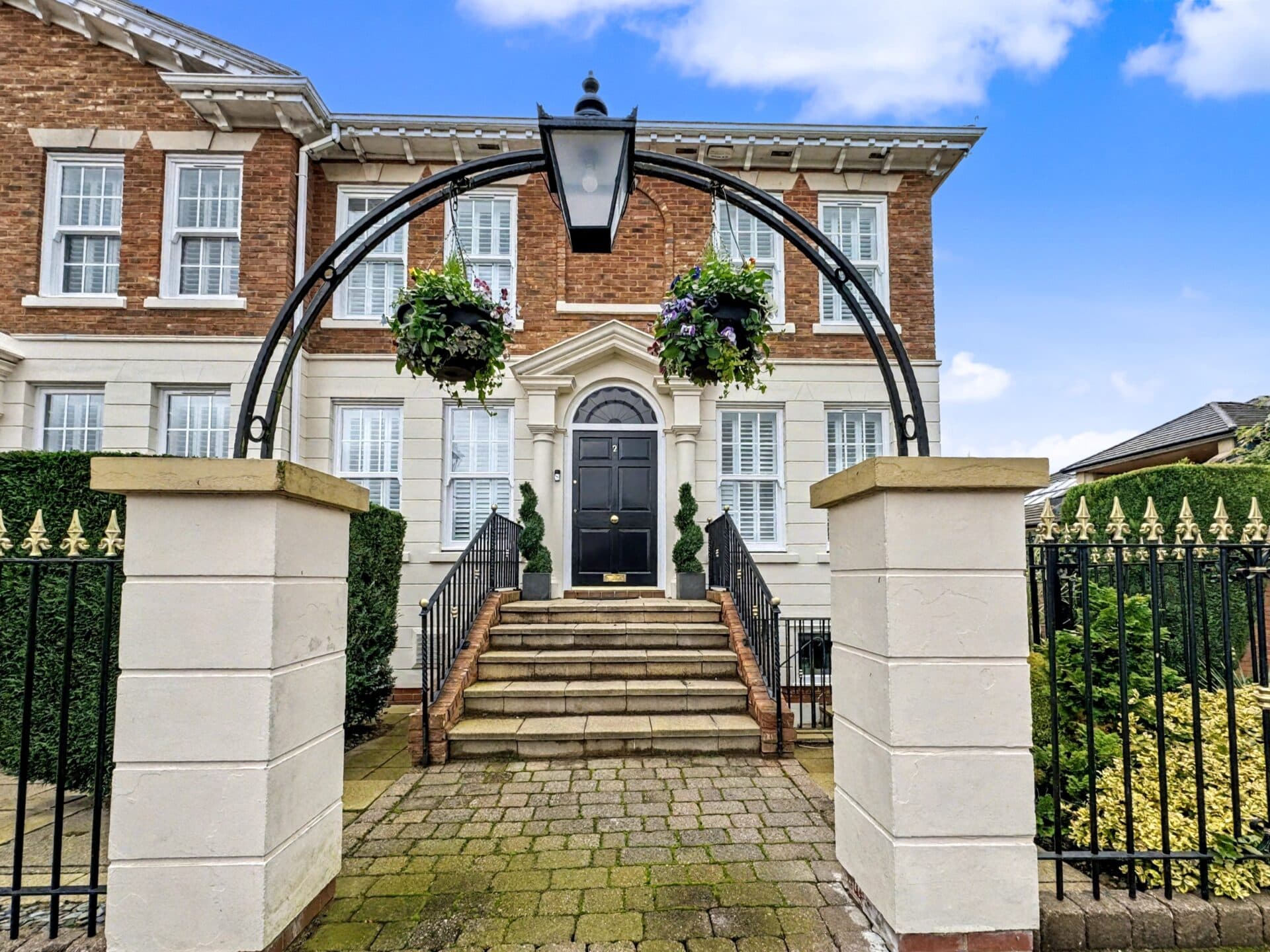 Ringley Chase, Whitefield, M45