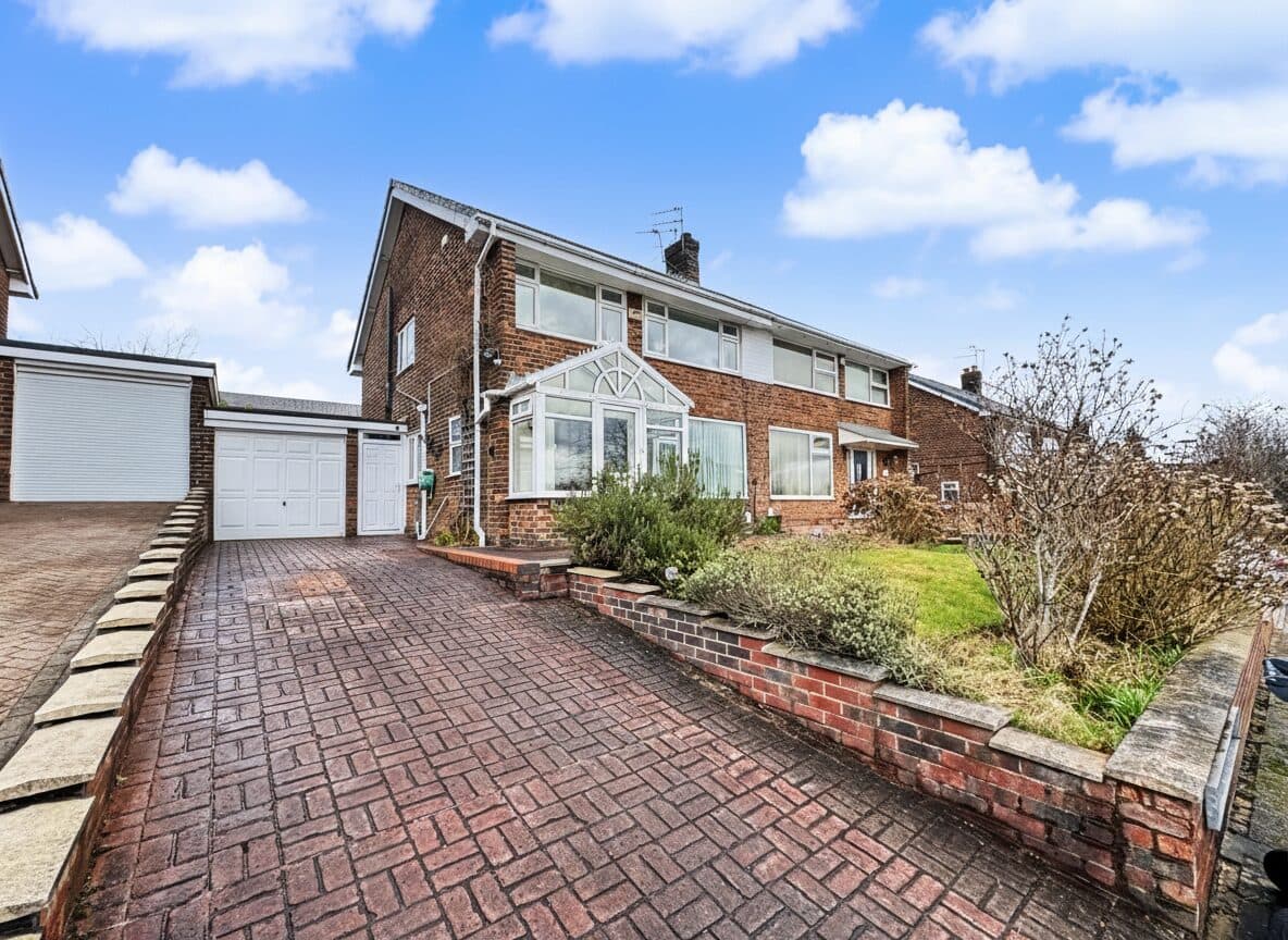 Richmond Close, Whitefield, M45