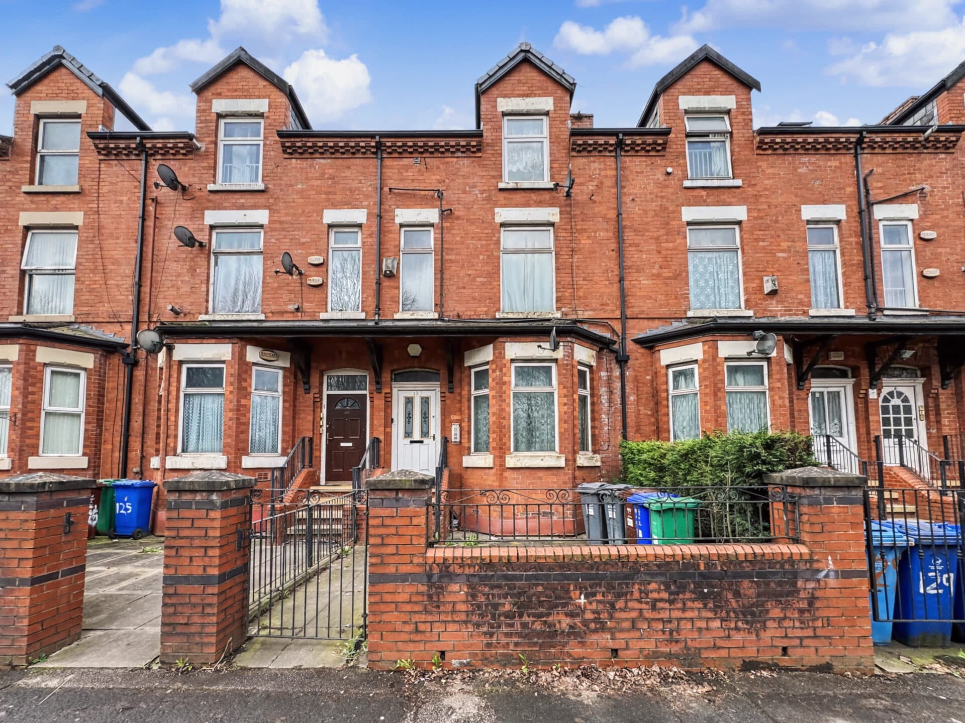 Smedley Road, Manchester, M8