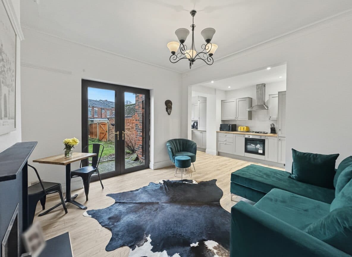 Radcliffe New Road, Whitefield, M45