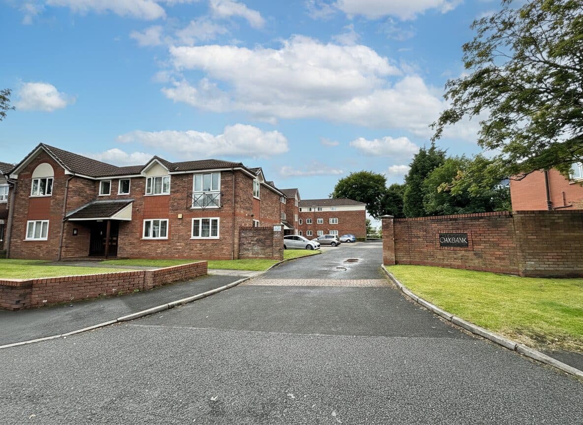 Bury New Road, Prestwich, M25