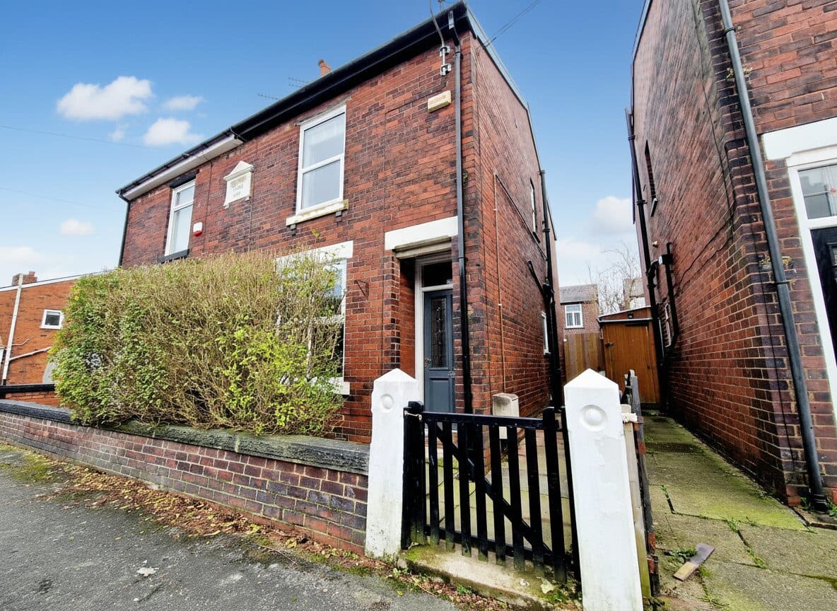 Leach Street, Prestwich, M25