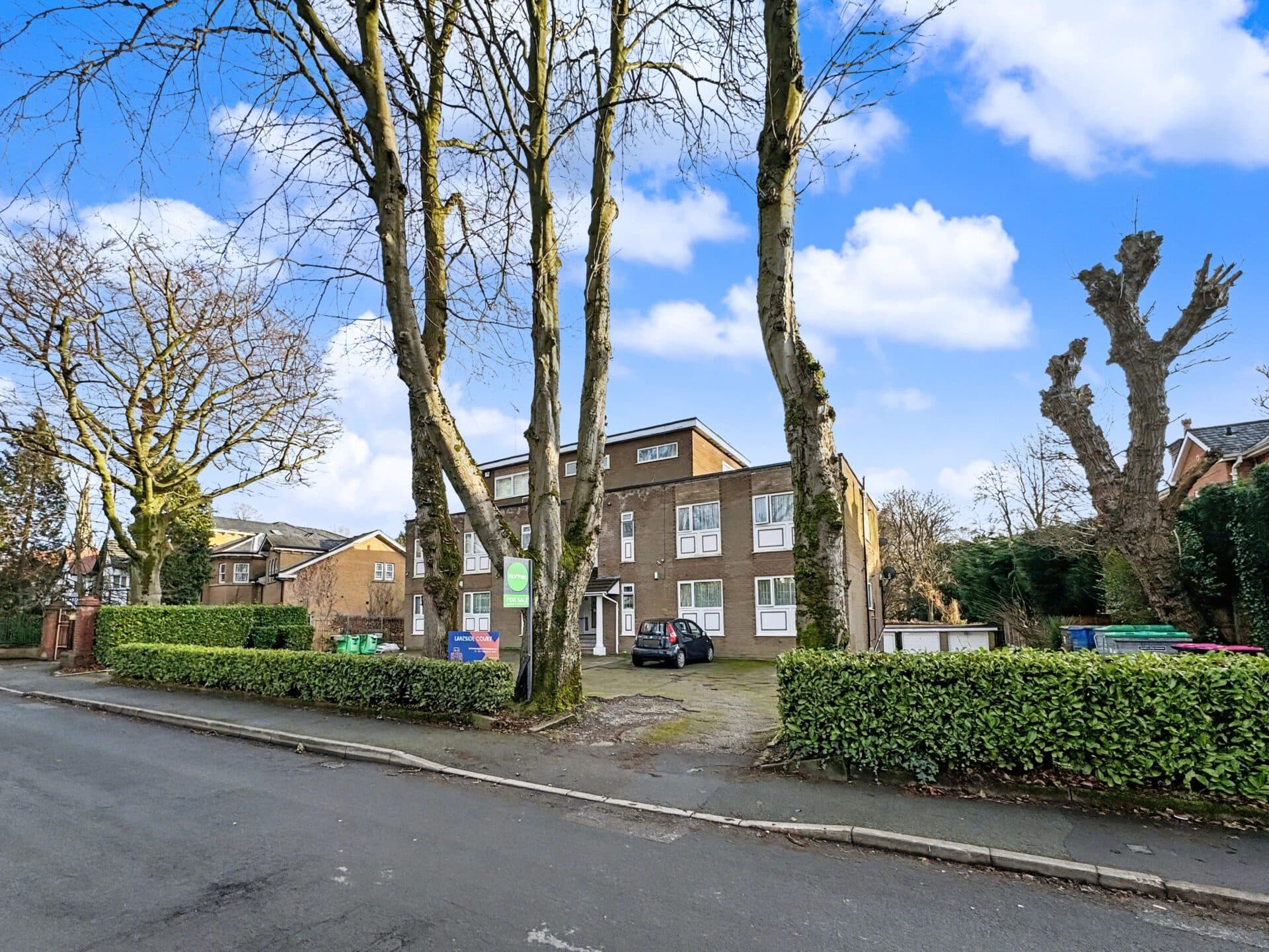 Old Hall Road, Lakeside Court, M7