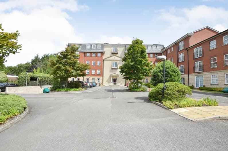 Higher Lane, Whitefield, M45