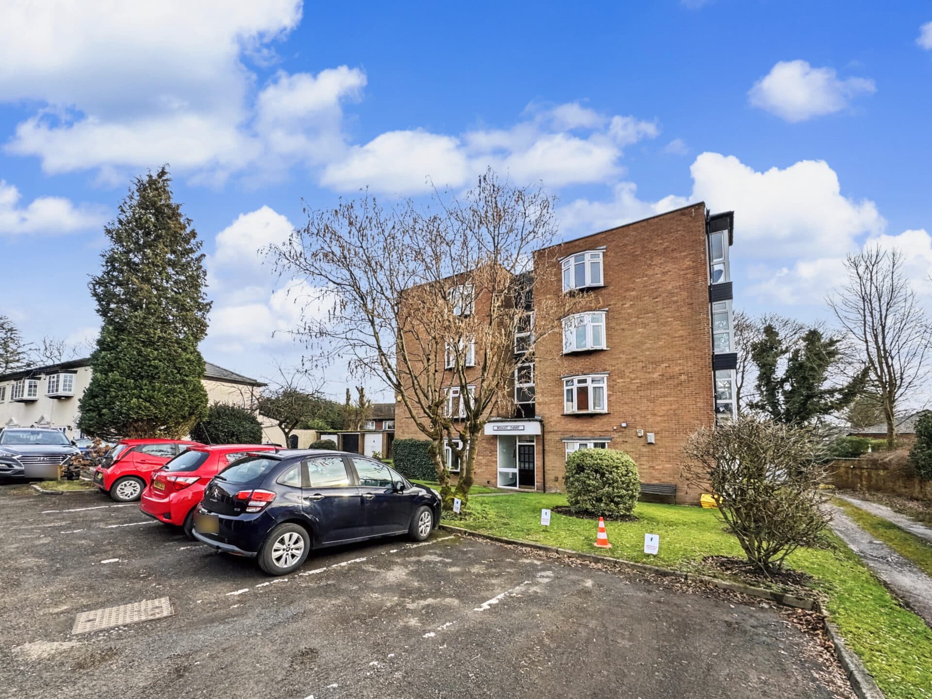 Redcot Court, Whitefield, M45