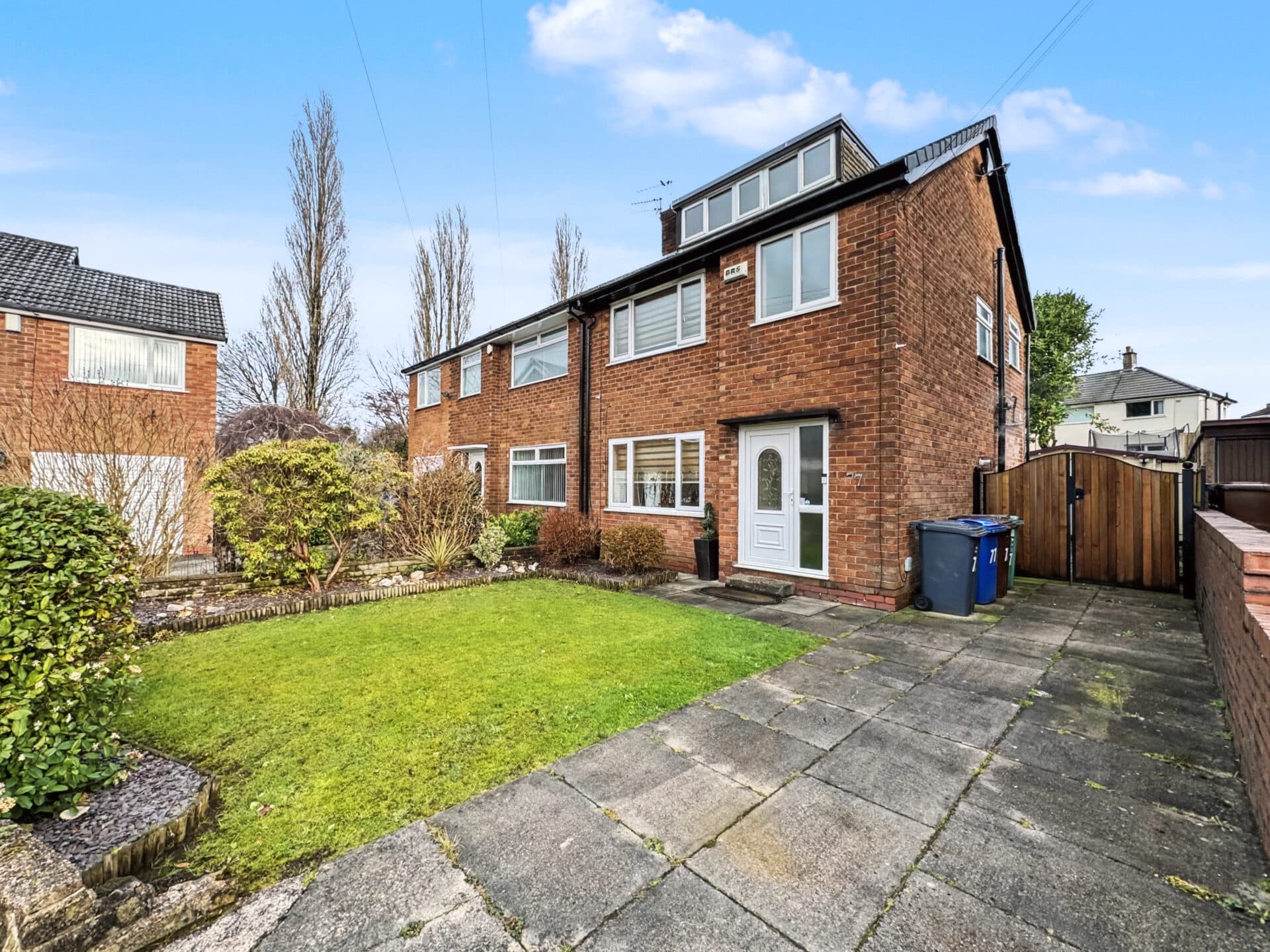 Peveril Close, Whitefield, M45