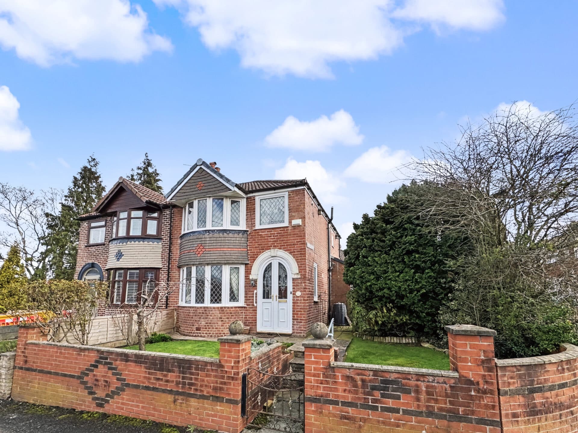 Stanway Road, Whitefield, M45