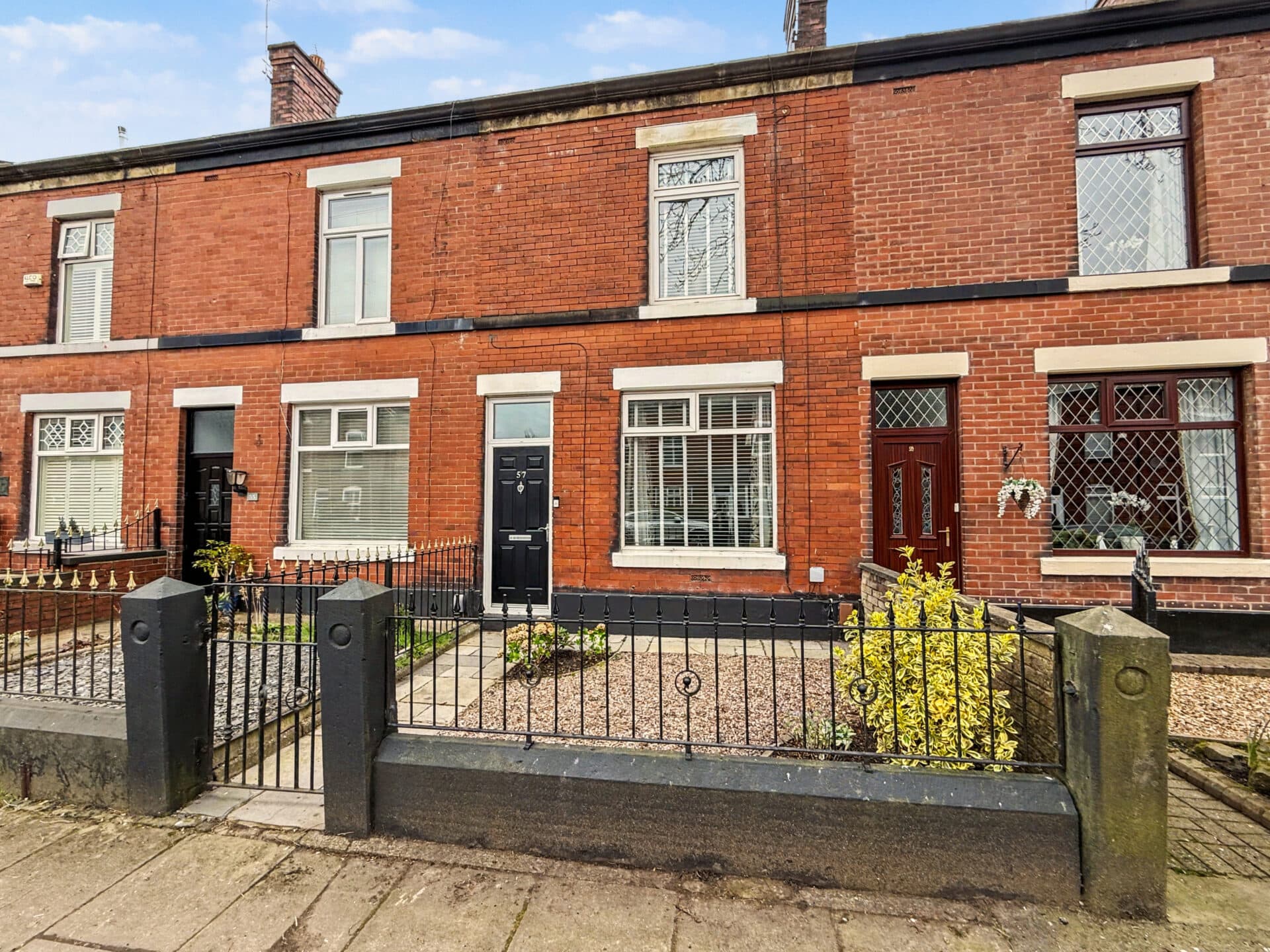 Nipper Lane, Whitefield, M45