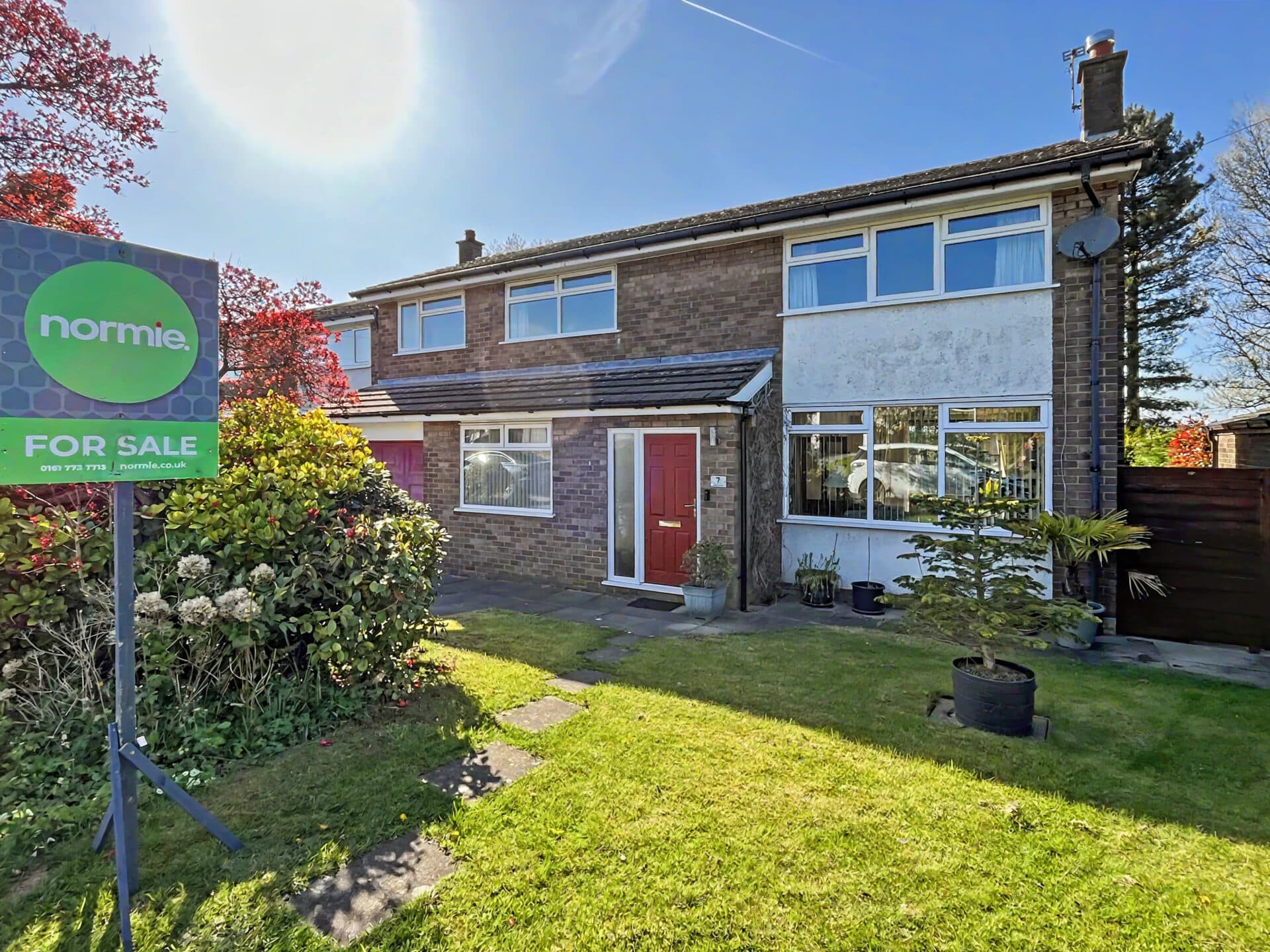 Bloomfield Drive, Unsworth. Bury BL9 8JX