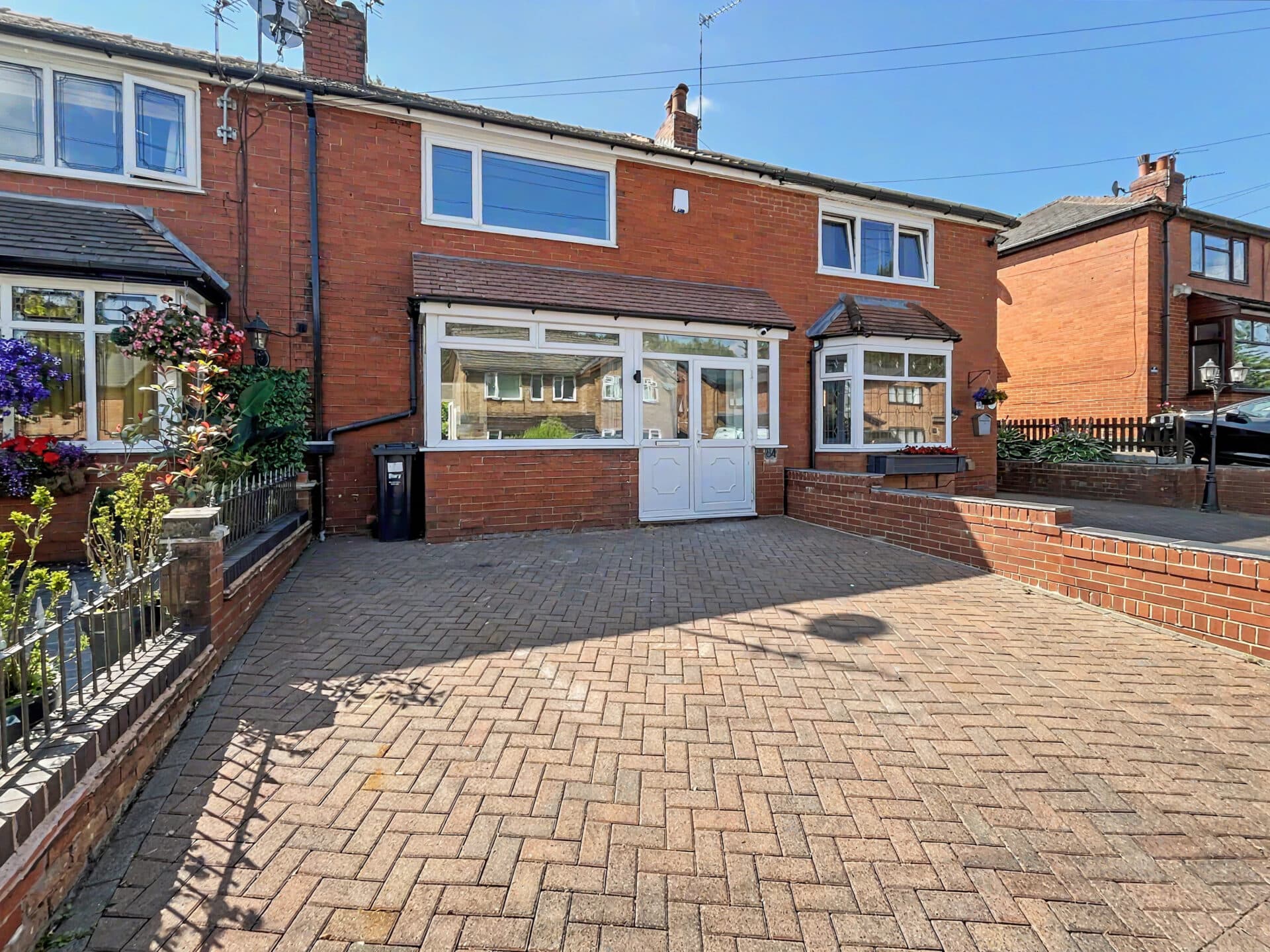Simister Lane, Prestwich, M25