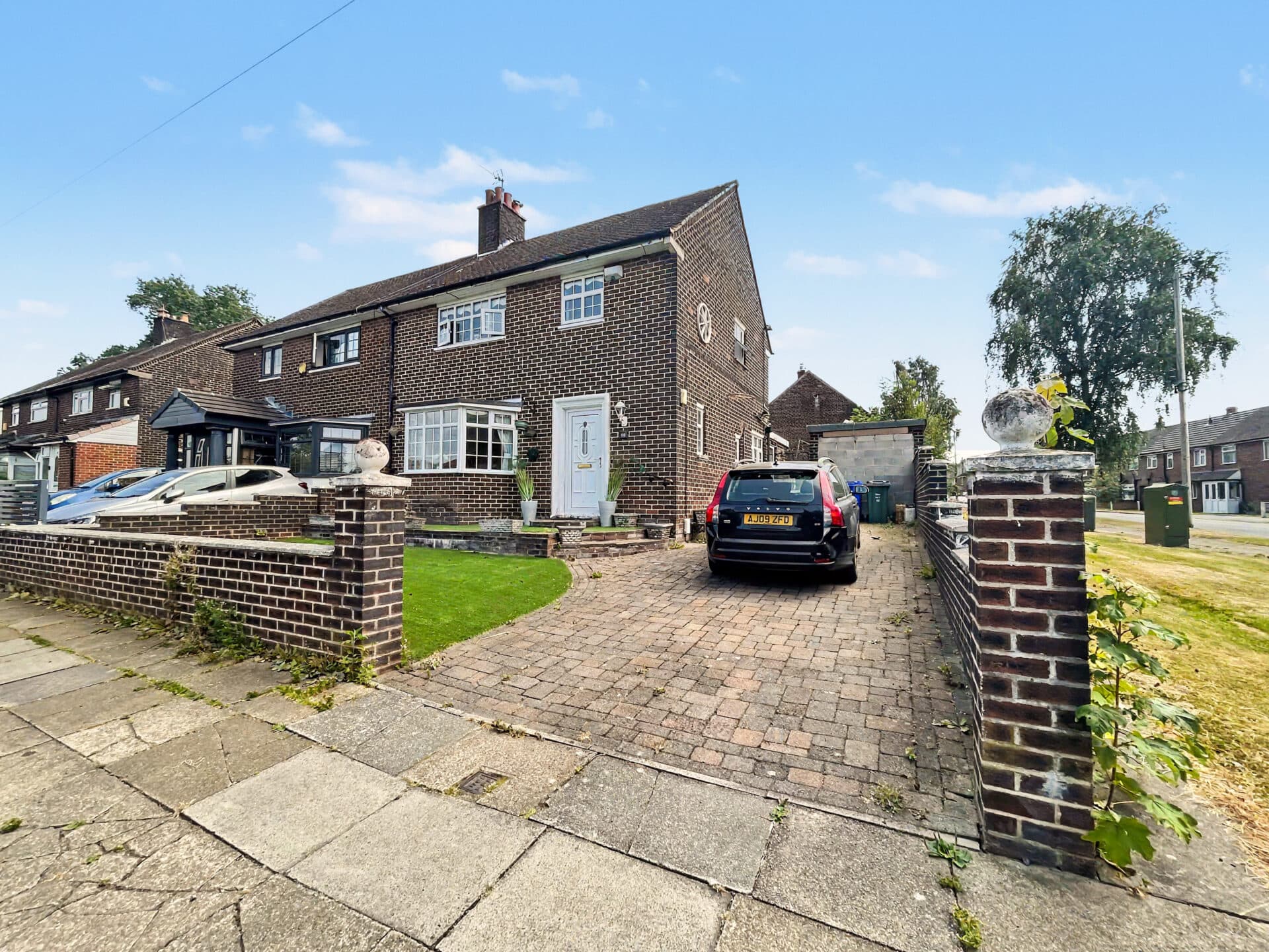 Bury New Road, Whitefield, M45